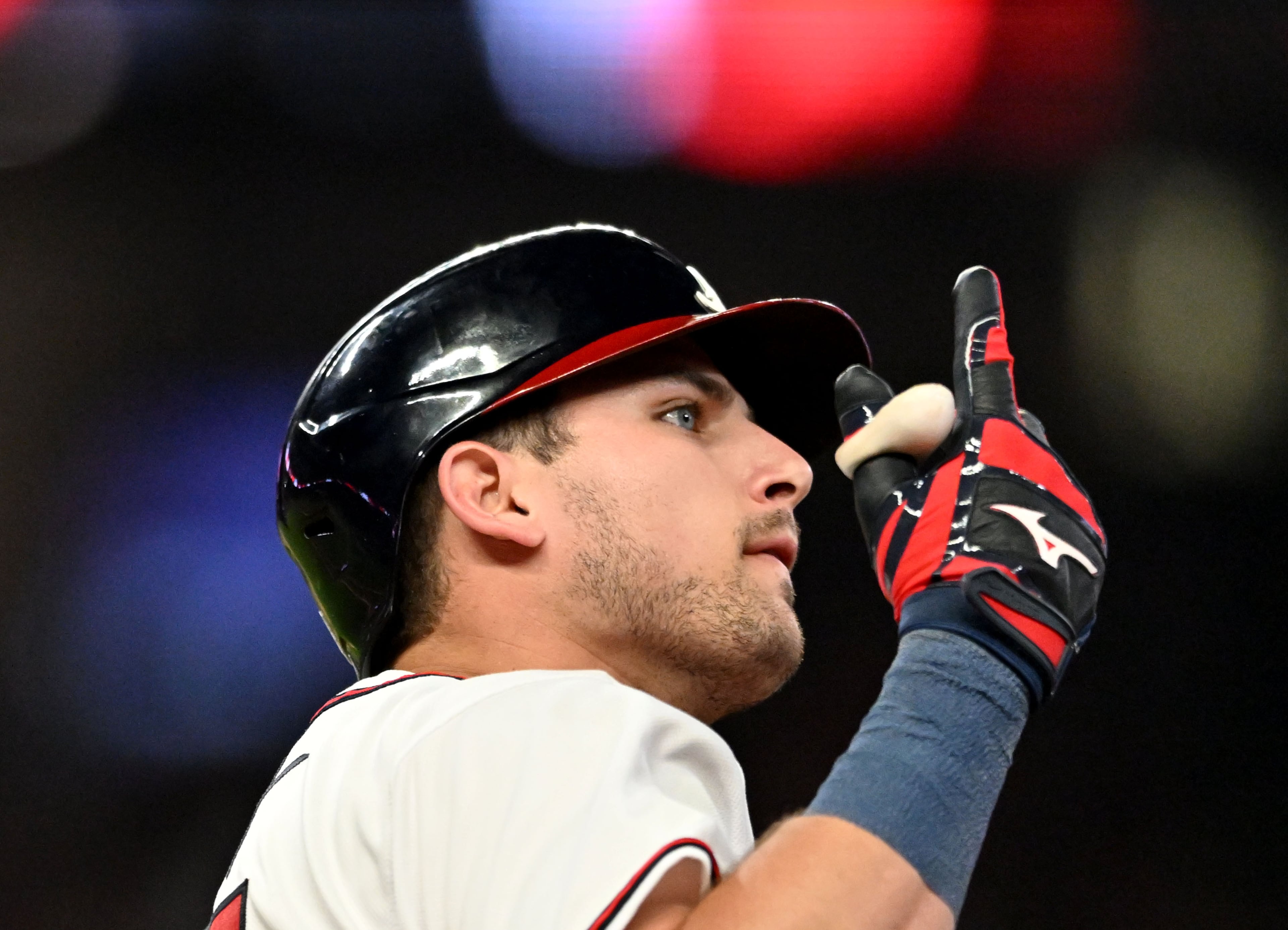 Atlanta Braves' third baseman Austin Riley (27) celebrates as he circles the bases on a solo home run during the seventh inning at Truist Park. (Hyosub Shin / Hyosub.Shin@ajc.com)