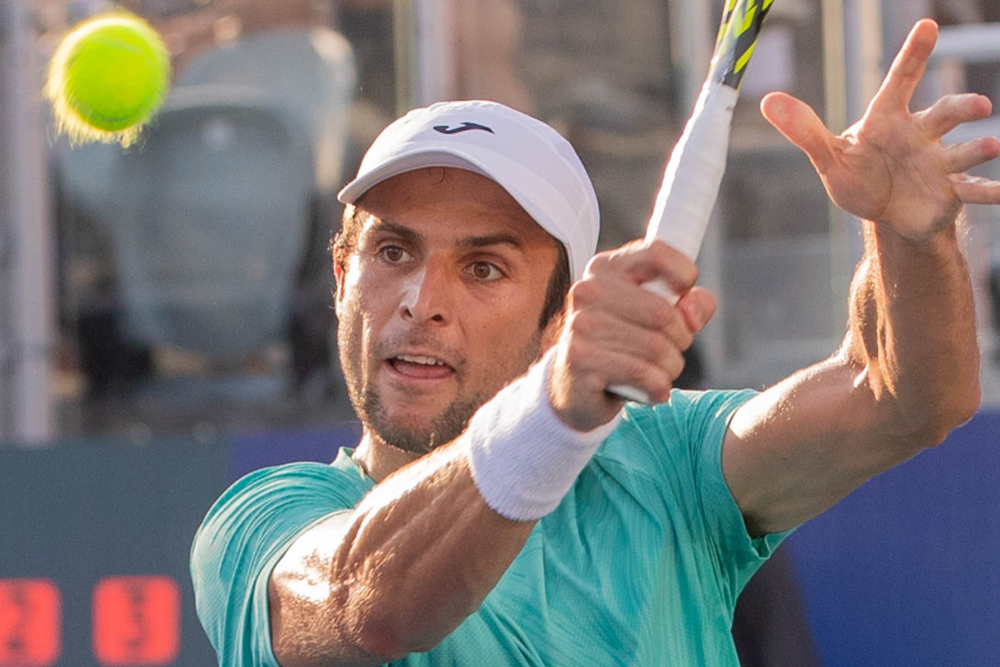 Aleksander Vukic returns a shot at the Atlanta Open. (Katelyn Myrick/katelyn.myrick@ajc.com)