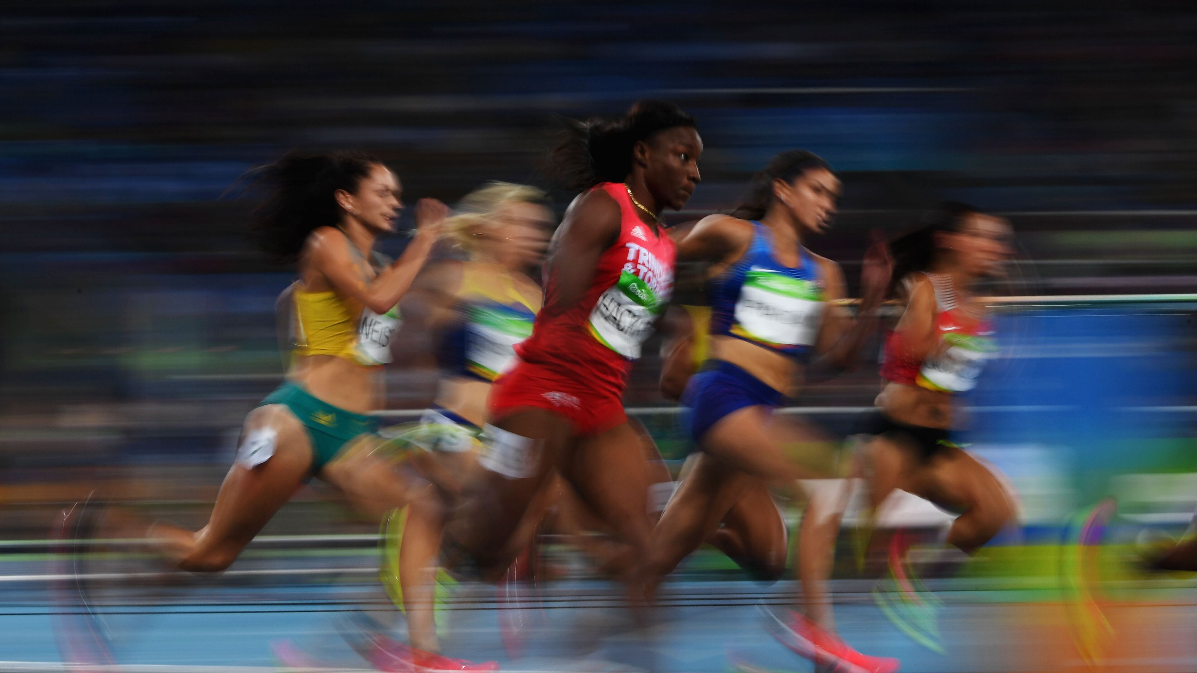 RIO DE JANEIRO, BRAZIL - AUGUST 16: A view of competitors during the Women's 200m Semifinals on Day 11 of the Rio 2016 Olympic Games at the Olympic Stadium on August 16, 2016 in Rio de Janeiro, Brazil. (Photo by Quinn Rooney/Getty Images)