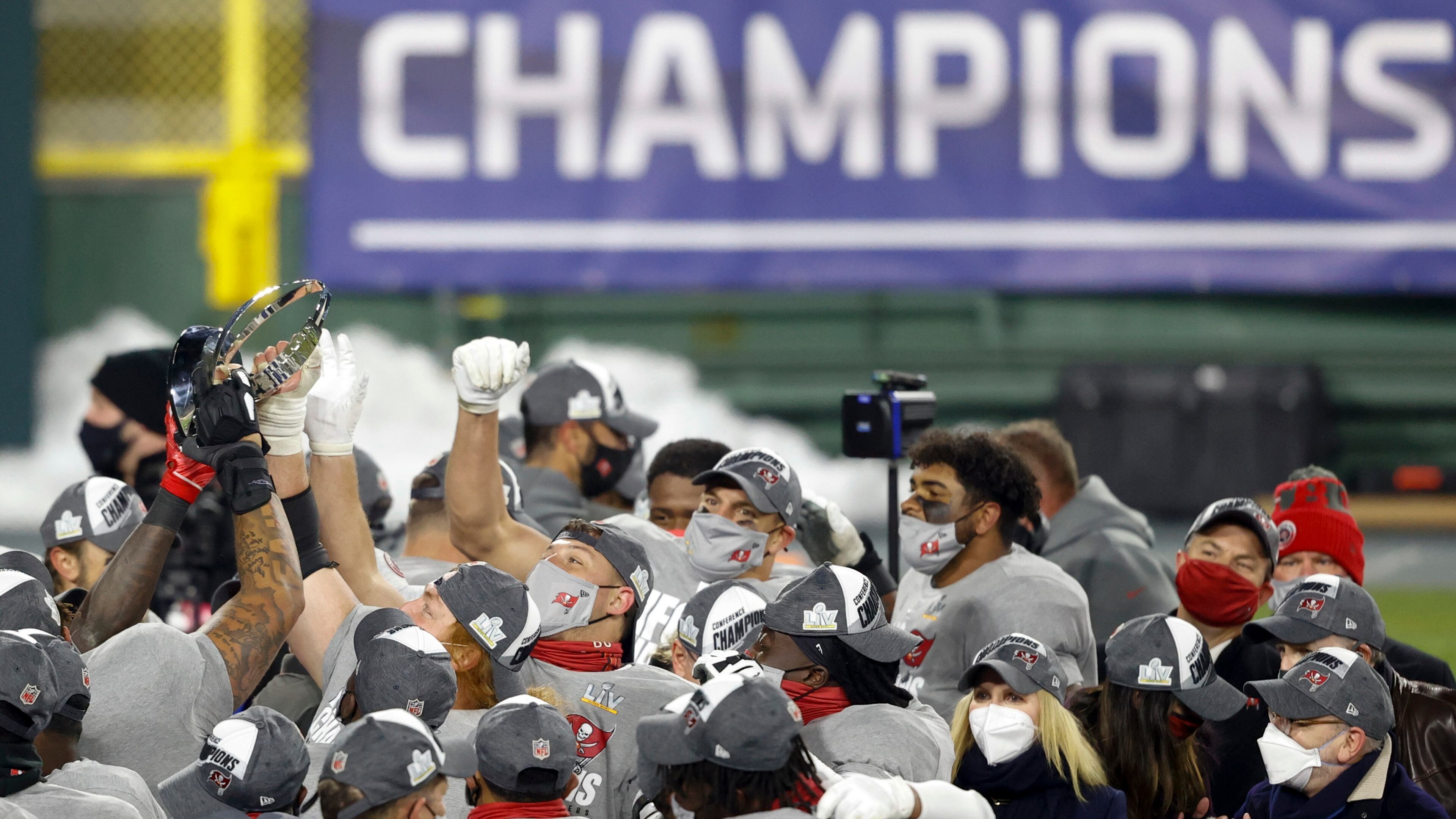 The Bucs are the third No. 5 seed to advance to the Super Bowl. The others were the 1985 Patriots ( 46-10 loss to Chicago Bears) and 2007 Giants (won 17-14 over Brady, Patriots).