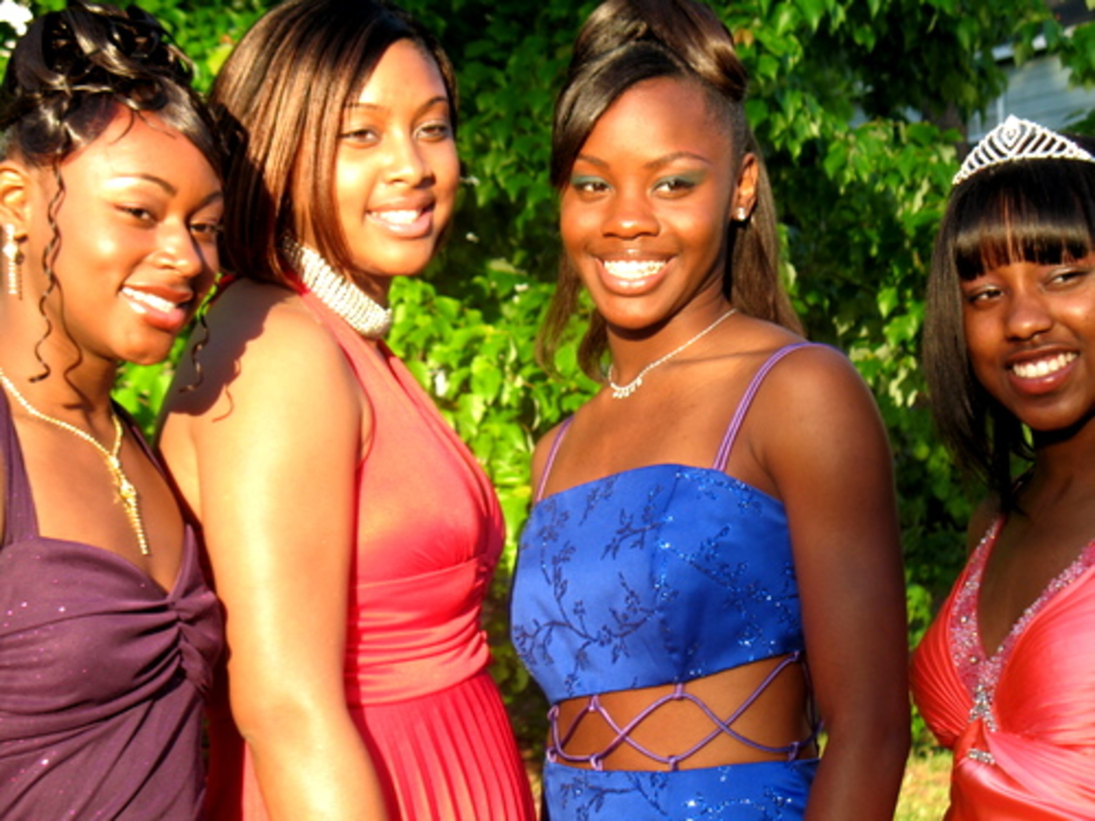 Kristen, Paige, DeAnna & Jameisha, looking lovely!!