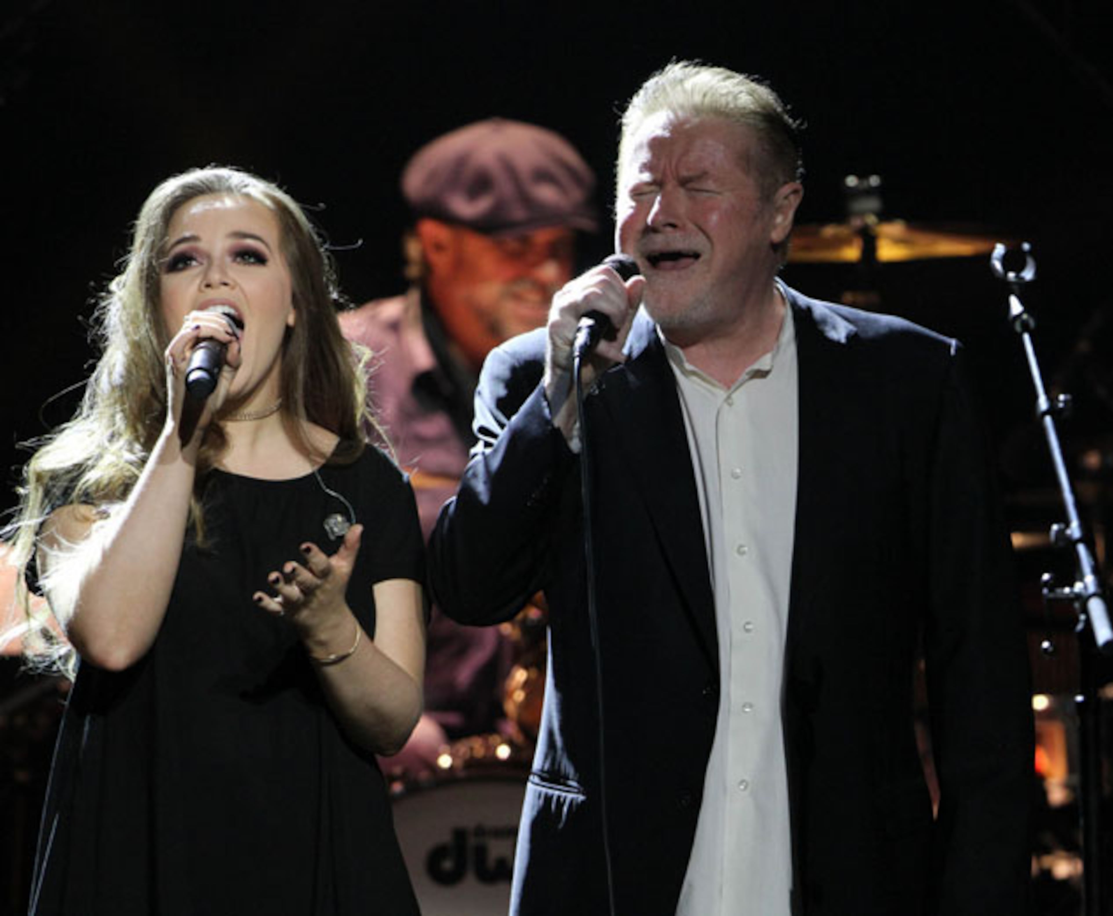 Don Henley performs "That Old Flame."Don Henley played for a sold out Fox Theatre crowd Sunday, January 21, 2017, with JD & the Straight Shot opening up. Robb Cohen Photography & Video/RobbsPhotos.com