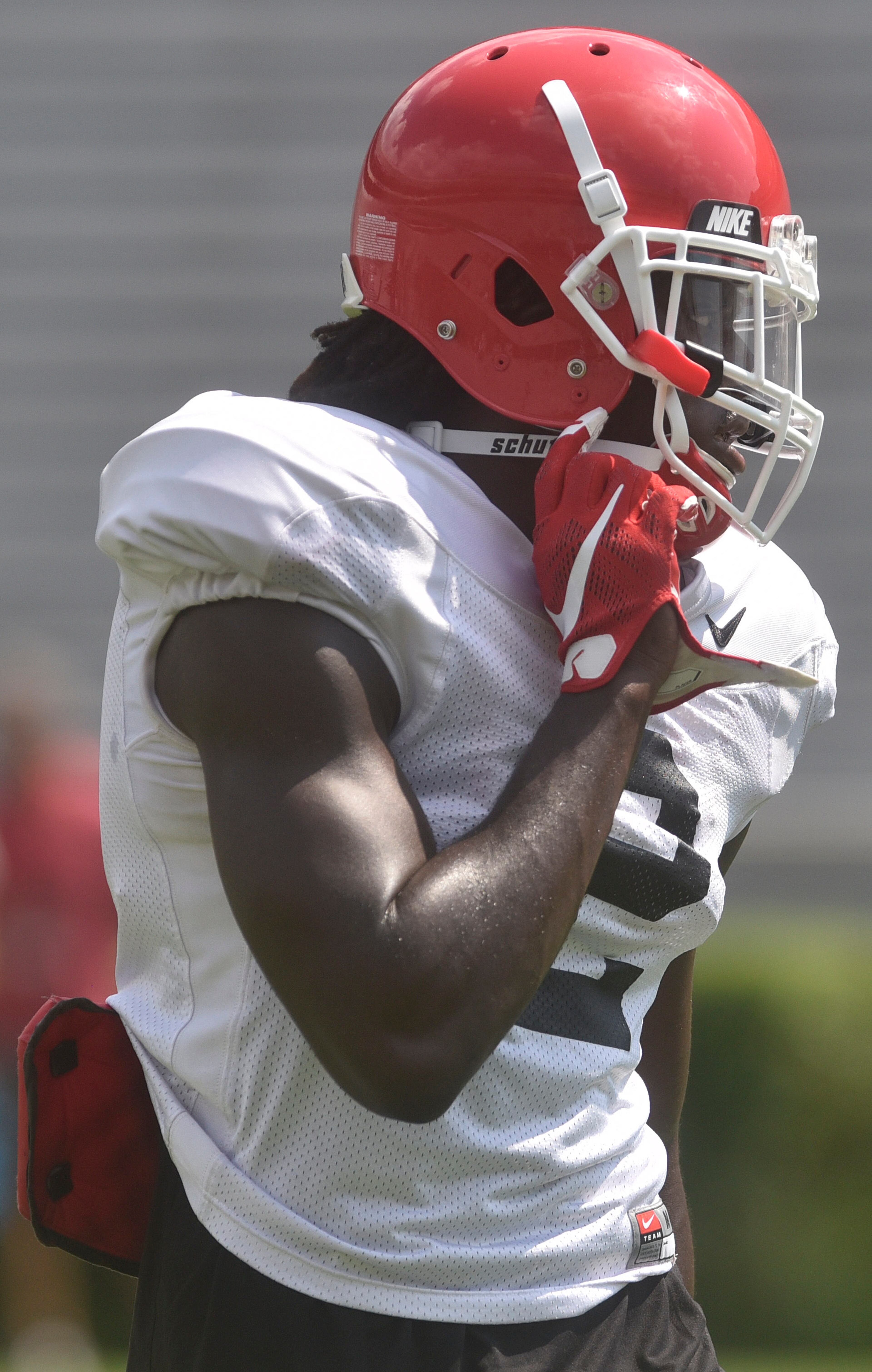 Georgia defensive back Richard LeCounte III (2) runs between drills during the annual UGA Fan Day at Sanford Stadium on Saturday, Aug 5, 2017 in Athens, Ga.
(RICHARD HAMM)