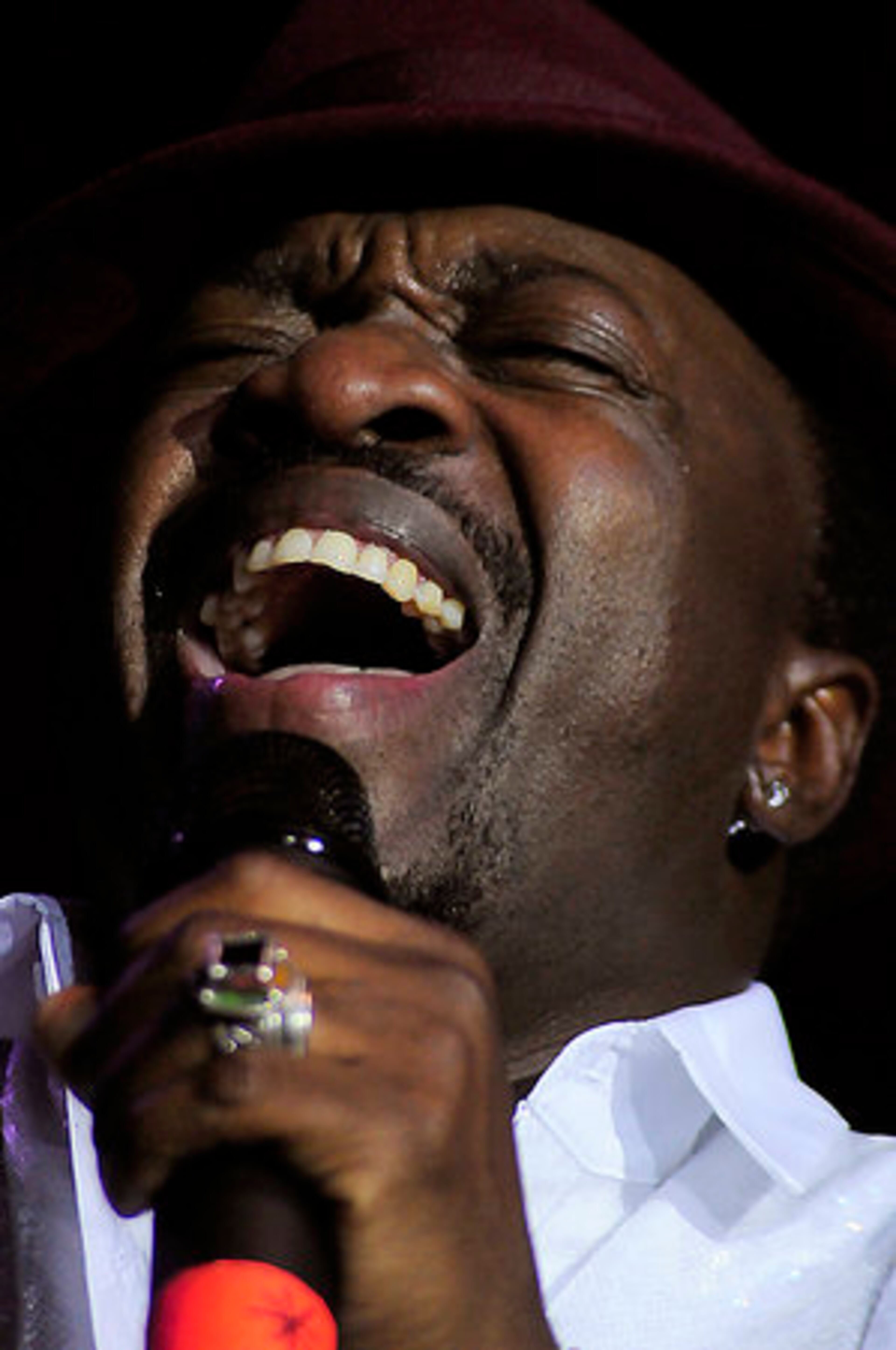 Anthony Hamilton performed his big hit "I Can't Let Go" to a sold-out audience at Center Stage on Thursday, Dec. 1, 2011.