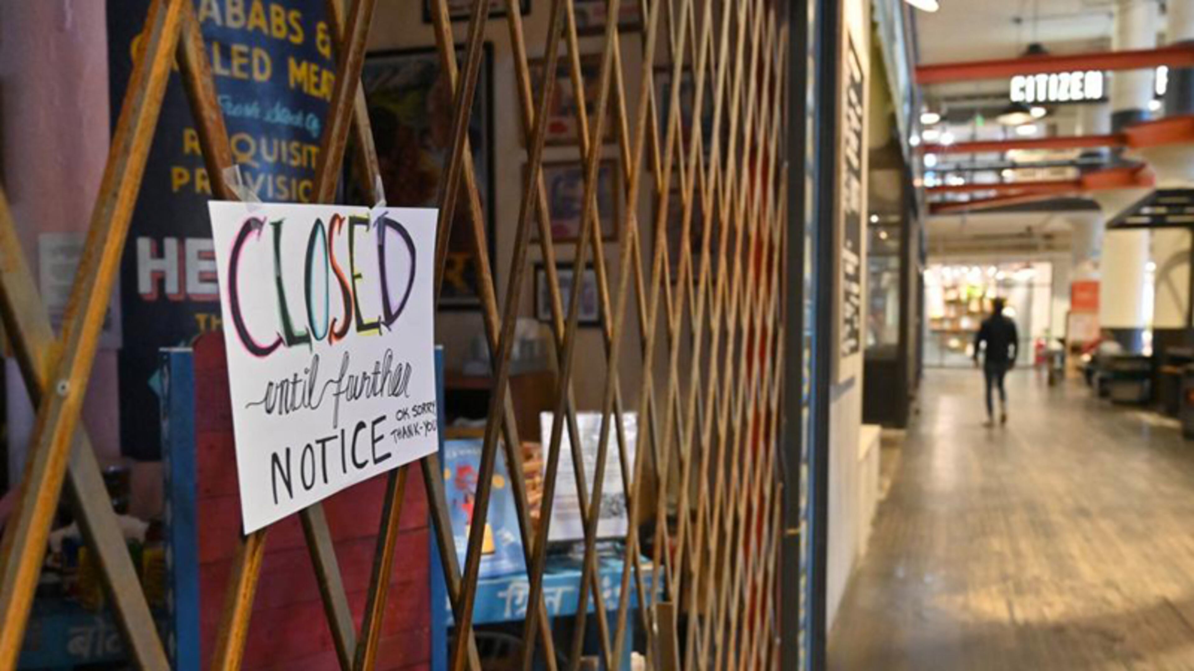 Responding to the COVID-19 outbreak, Canton and Woodstock have jointly banned indoor dining at restaurants through April 12. AJC FILE / HYOSUB SHIN / HYOSUB.SHIN@AJC.COM