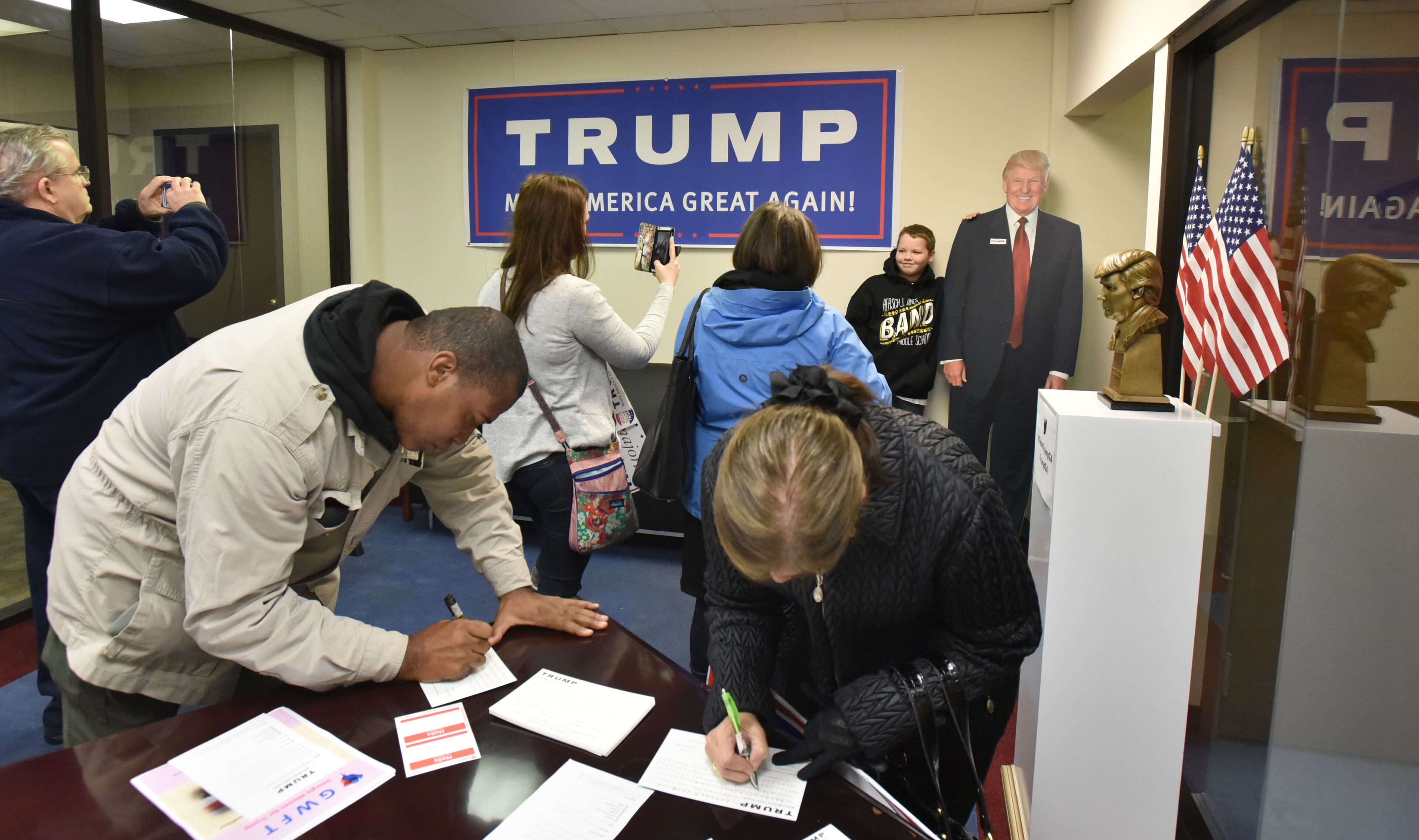 Supporters take the first look tour of Donald Trump’s Georgia headquarters in Cobb County across from new Atlanta Braves stadium on Saturday, January 9, 2016. HYOSUB SHIN / HSHIN@AJC.COM