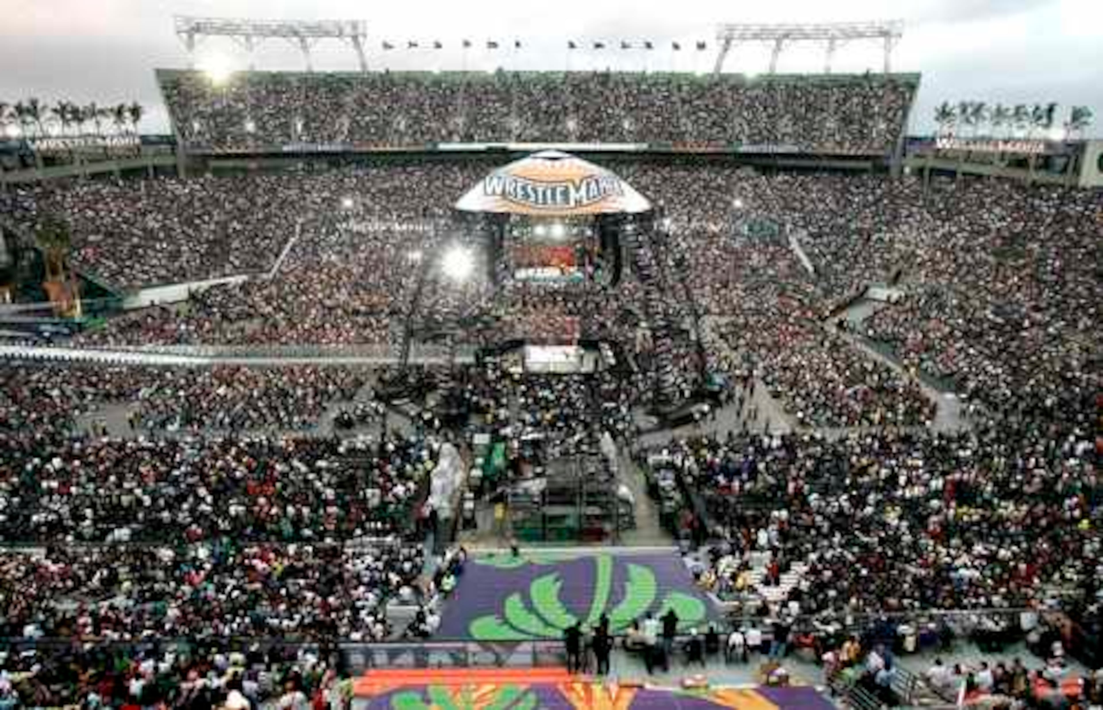Fans packed the Florida Citrus Bowl Stadium Sunday night for the event.