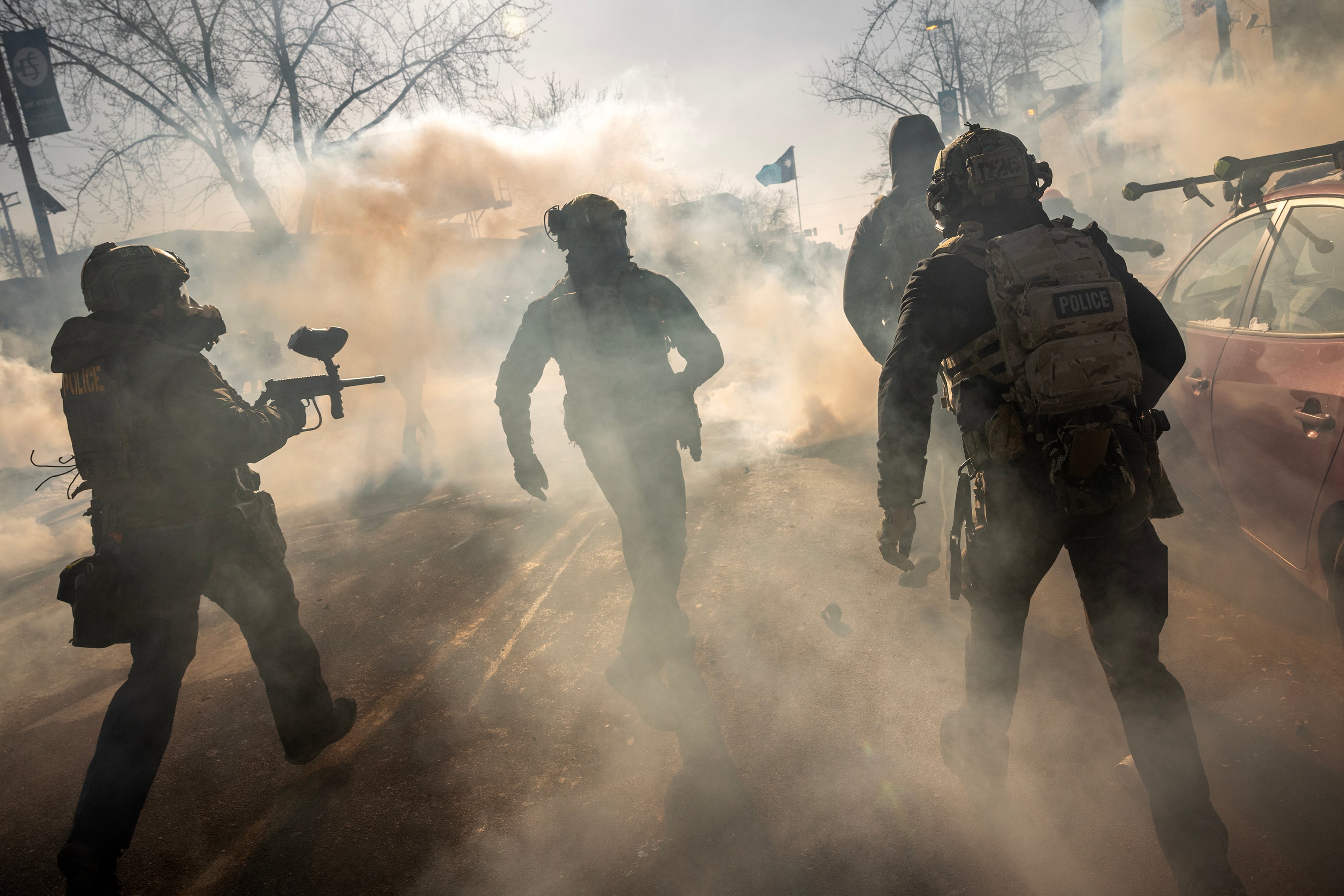 Federal agents used tear gas and deadly force as they confronted demonstrators in Minneapolis over the weekend. (David Guttenfelder/The New York Times)