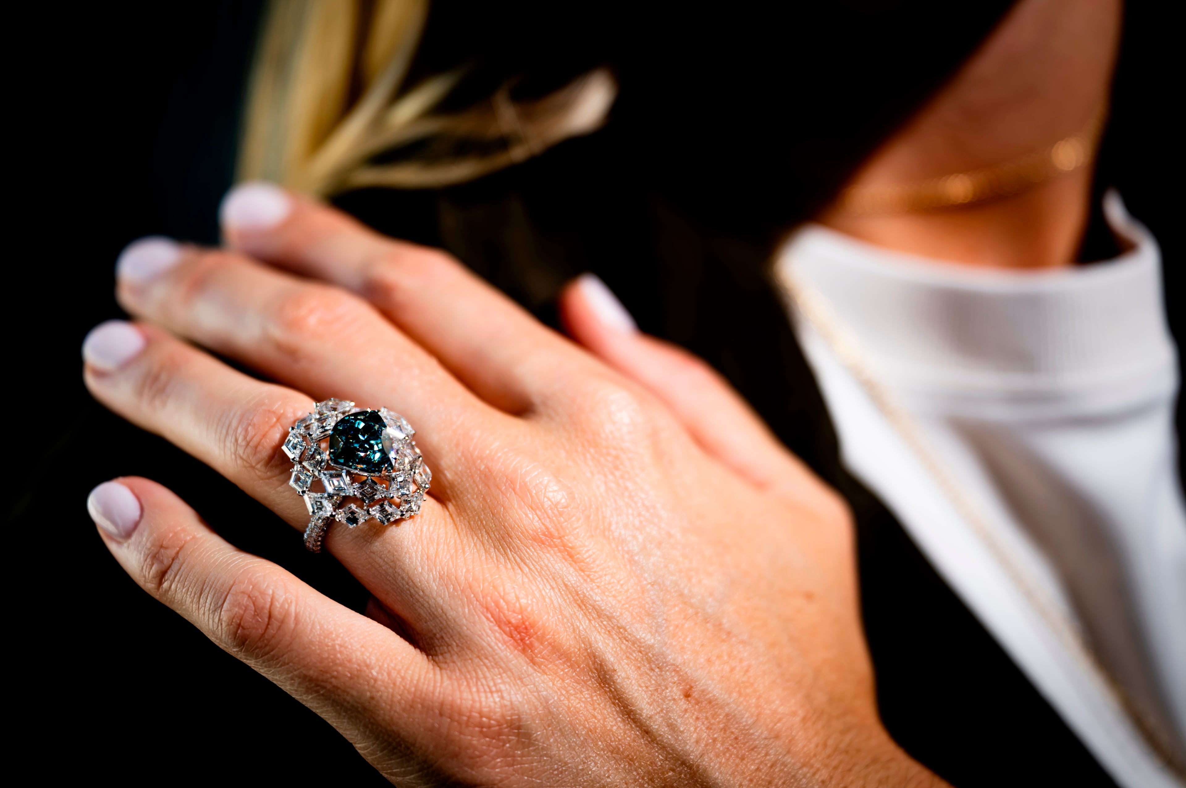 Switzerland Jewelry Auction