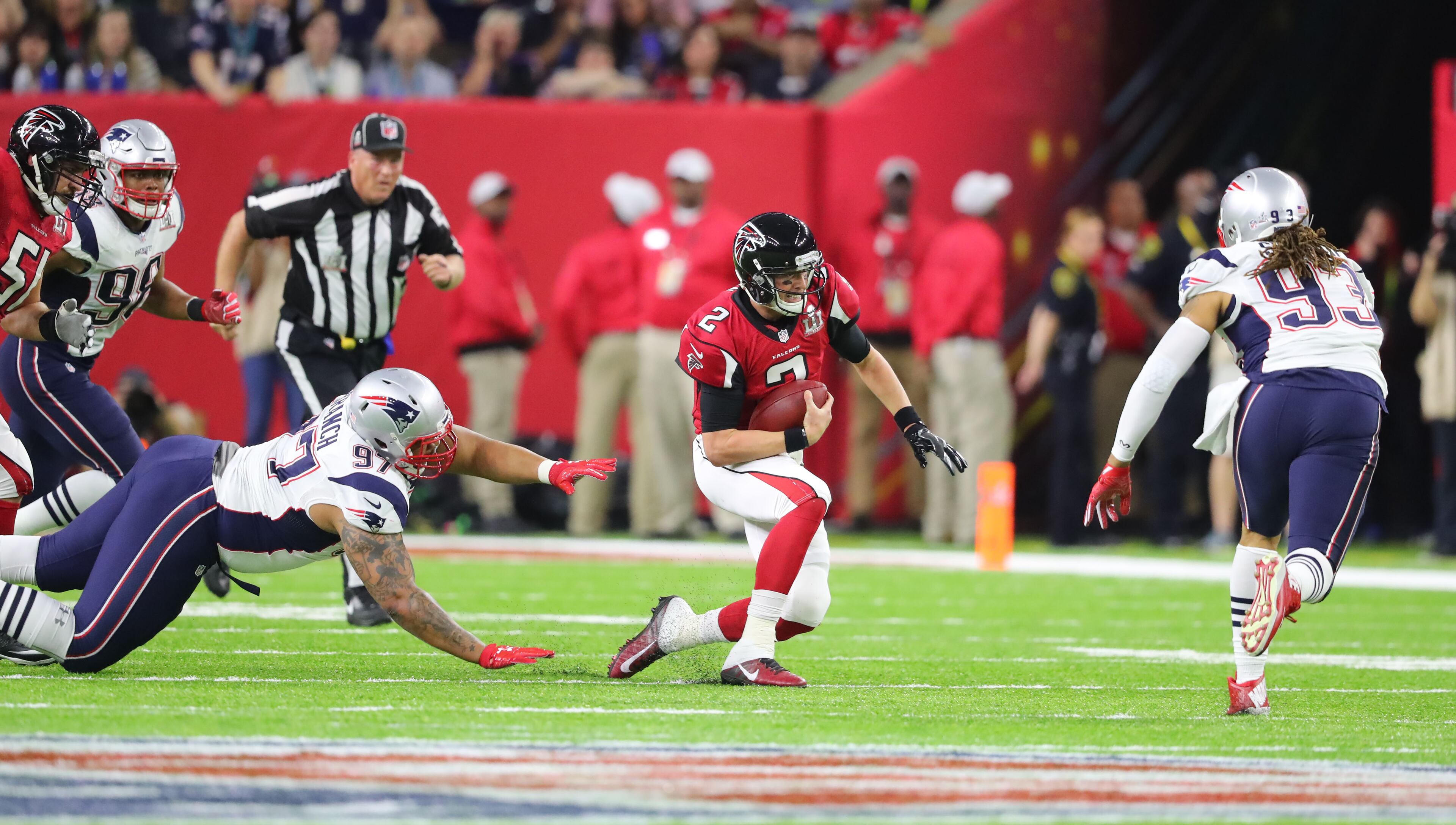 FEBRUARY 5, 2017 HOUSTON TX Atlanta Falcons quarterback Matt Ryan (2) is flushed from the pocket and slides short of the first down as the Atlanta Falcons meet the New England Patriots in Super Bowl LI at NRG Stadium in Houston, TX, Sunday, February 5, 2017. Curtis Compton/AJC