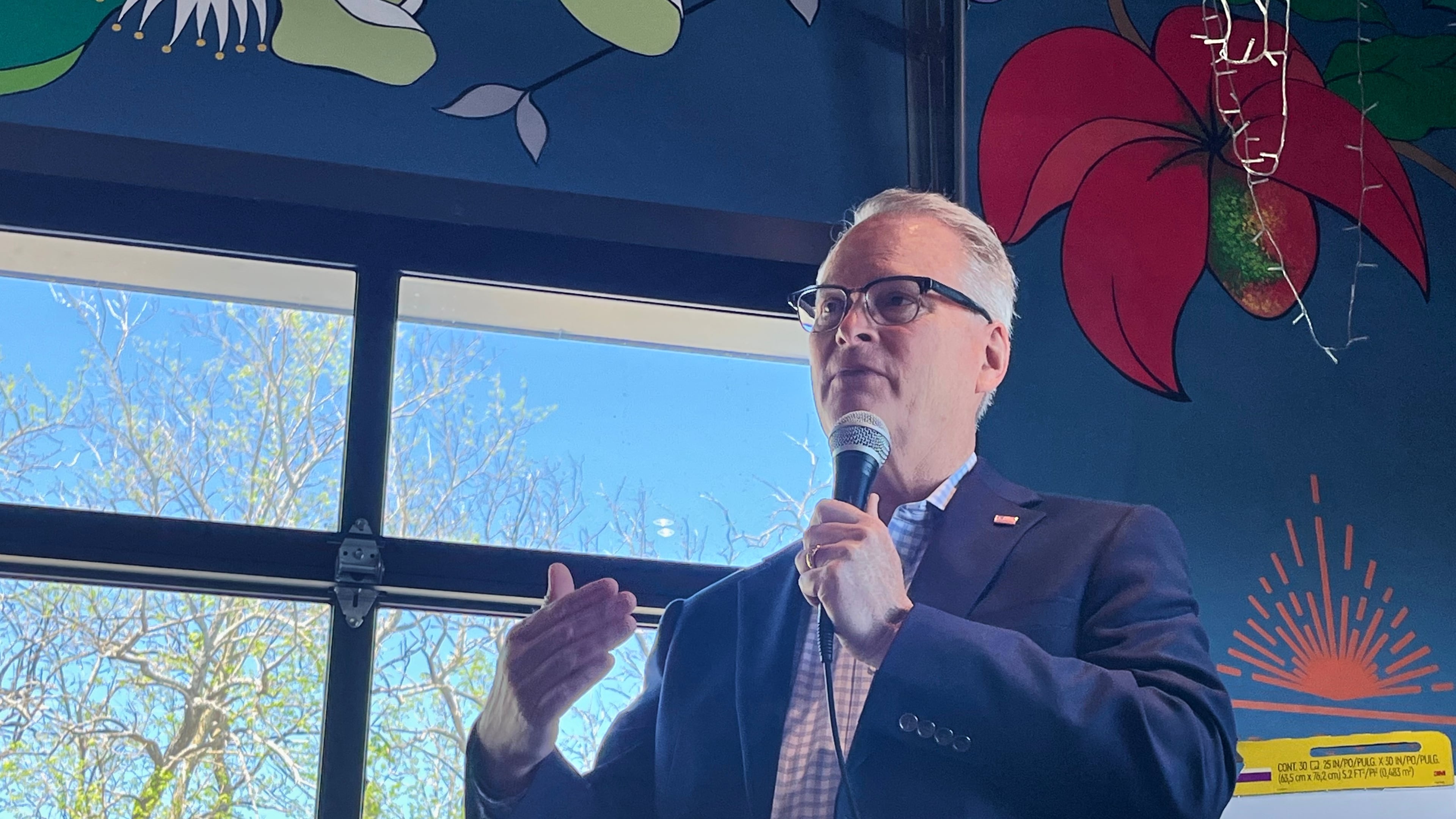Adam Hamilton, a Methodist mega-church pastor from Kansas, talks to voters as he wraps up a U.S. Senate listening tour on Saturday, April 18, 2026, at Limitless Brewing in Lenexa, Kansas. (AP Photo/Heather Hollingsworth)