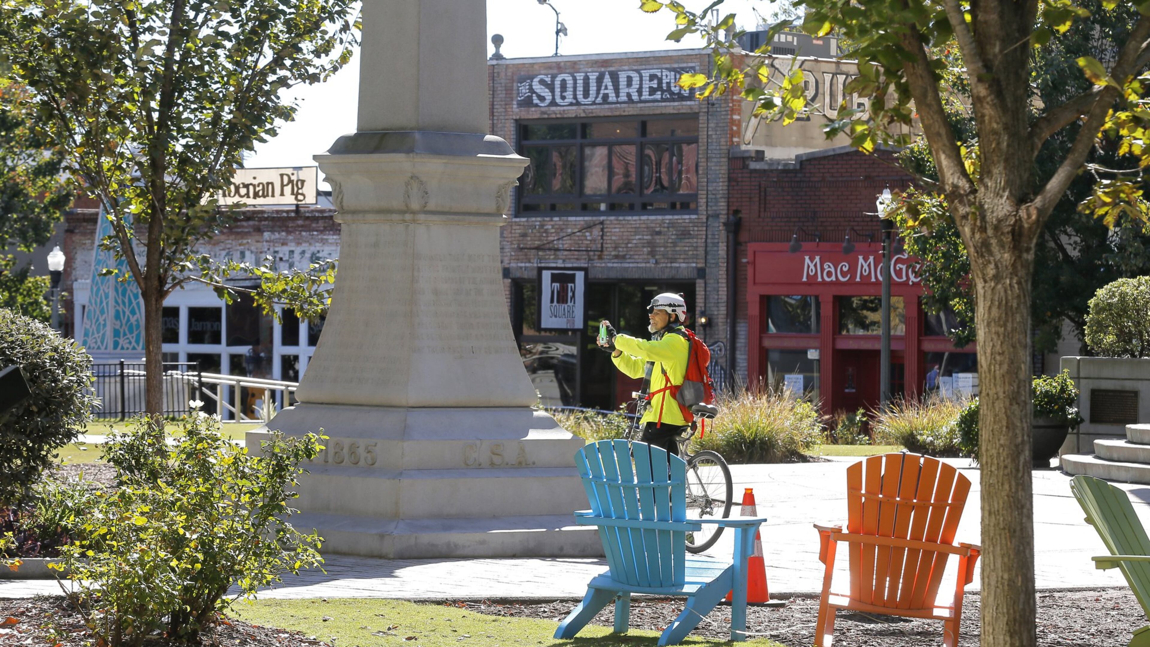 Behind the old courthouse in Decatur Square sits a Confederate monument that DeKalb County residents and elected officials have tried to remove or relocate for years. A new law makes that even more difficult. BOB ANDRES /BANDRES@AJC.COM