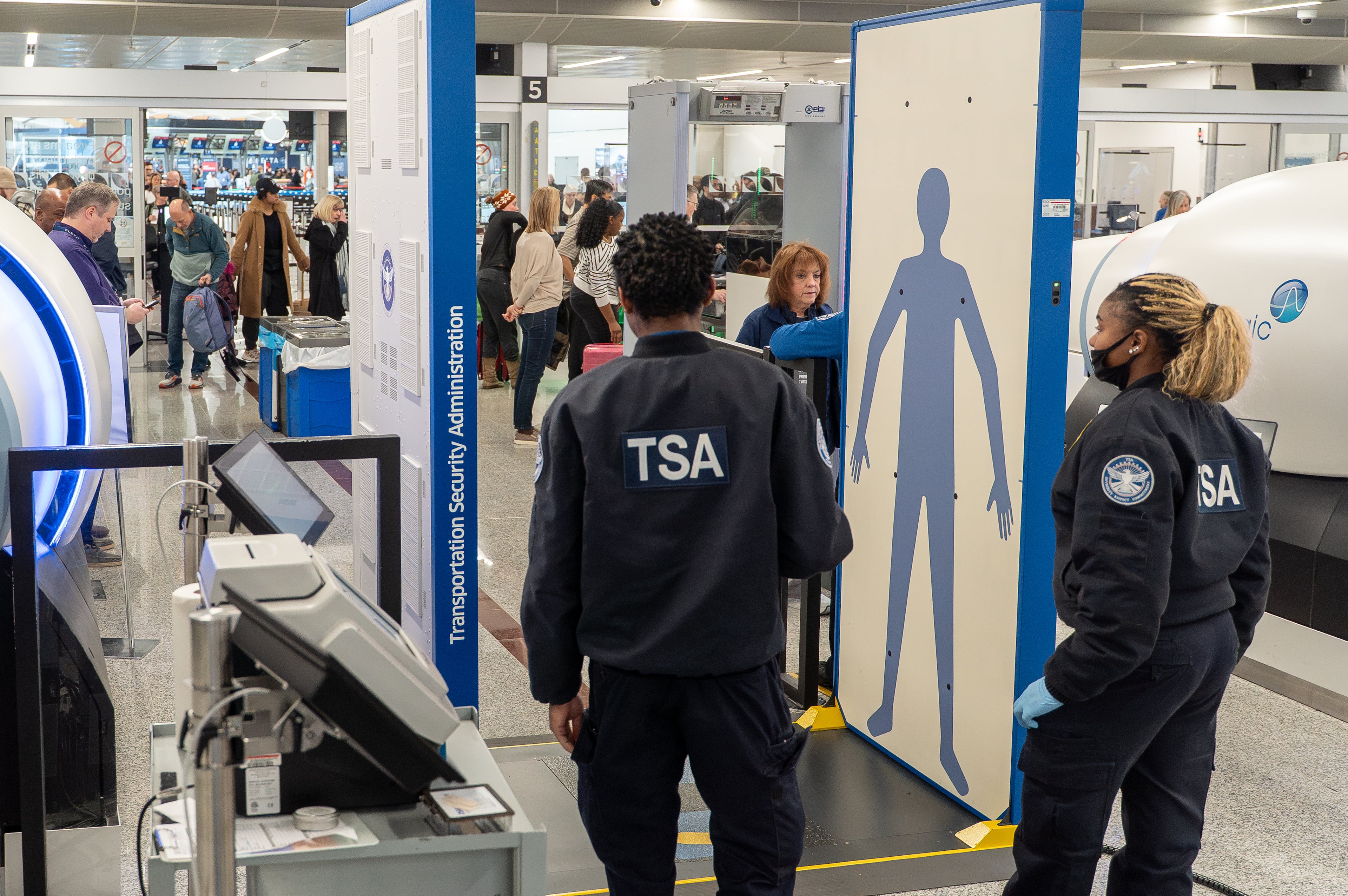 New Airport screening equipment at Hartsfield-Jackson international airport