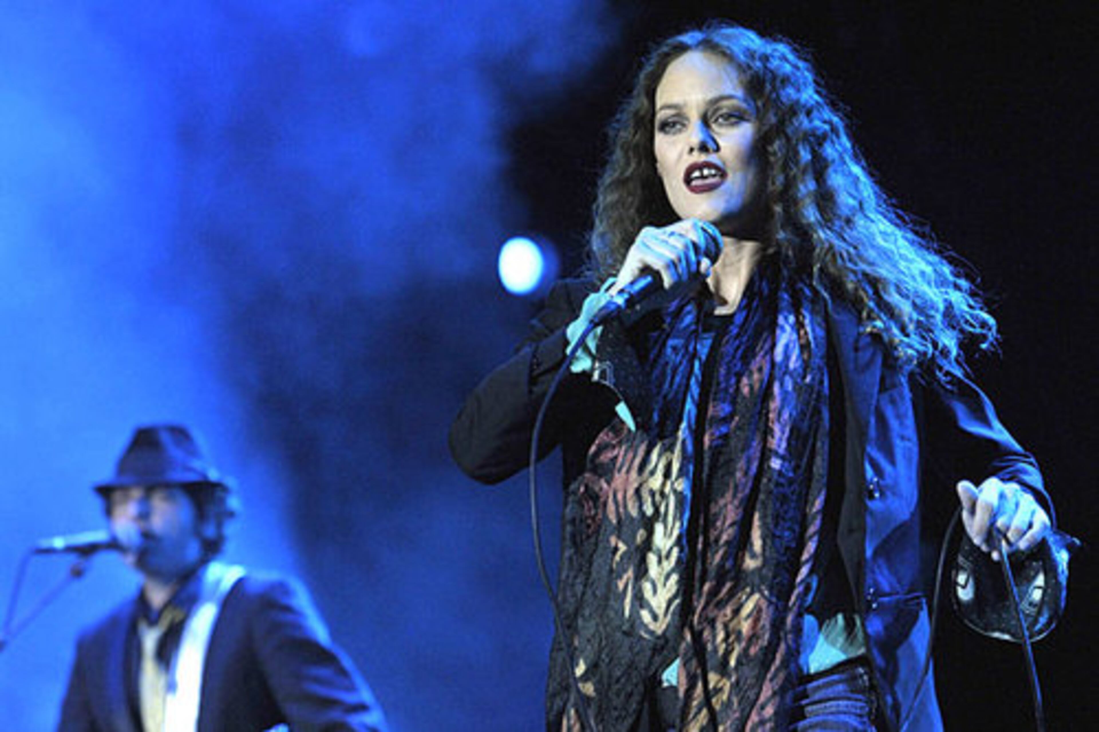 French singer Vanessa Paradis, right, and guitarist and songwriter Mathieu Chedid performed on the main stage on Saturday.