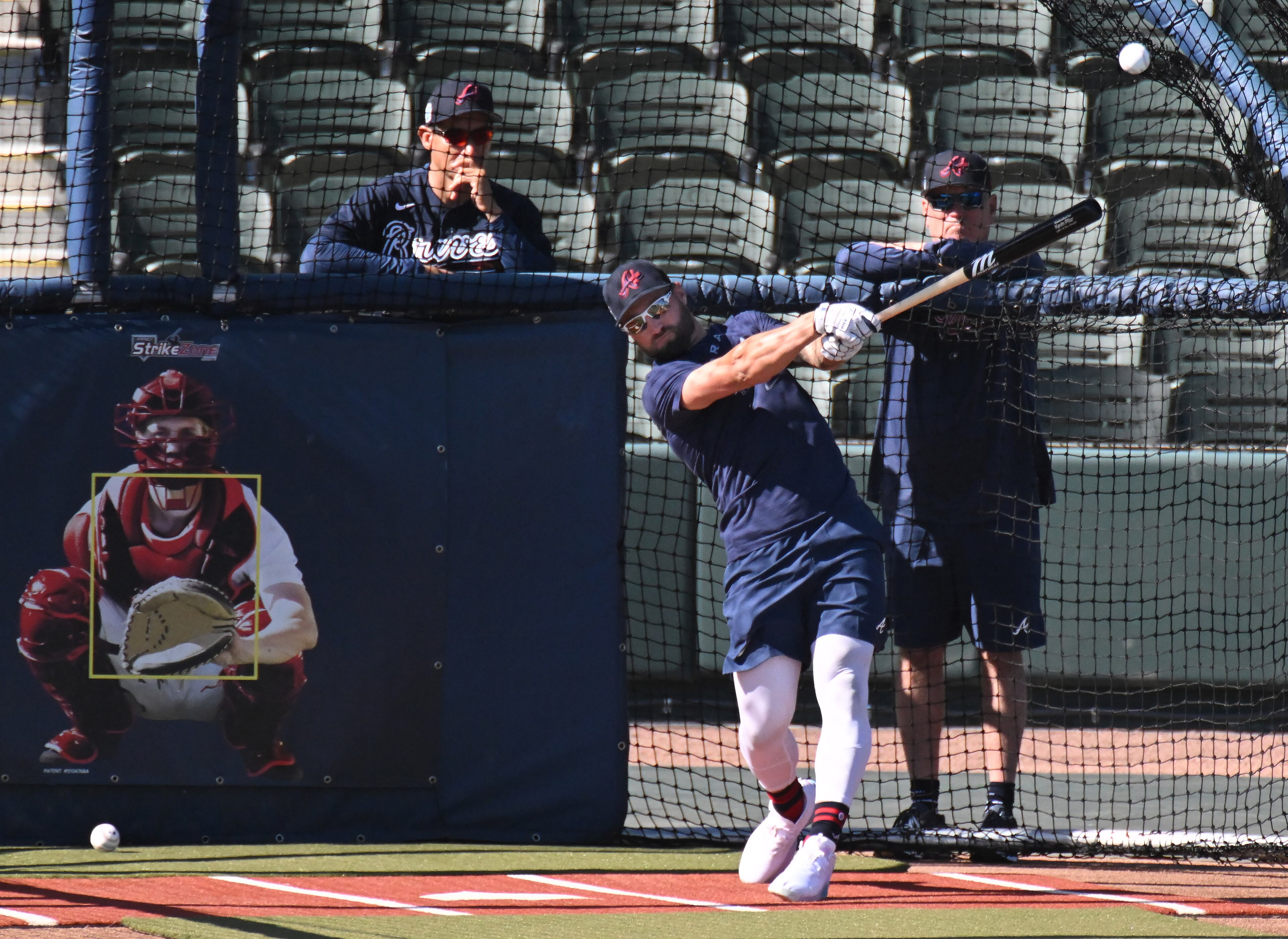 Braves outfielder Kevin Pillar takes batting practice Wednesday during spring training at CoolToday Park in North Port, Florida. (Hyosub Shin / Hyosub.Shin@ajc.com)