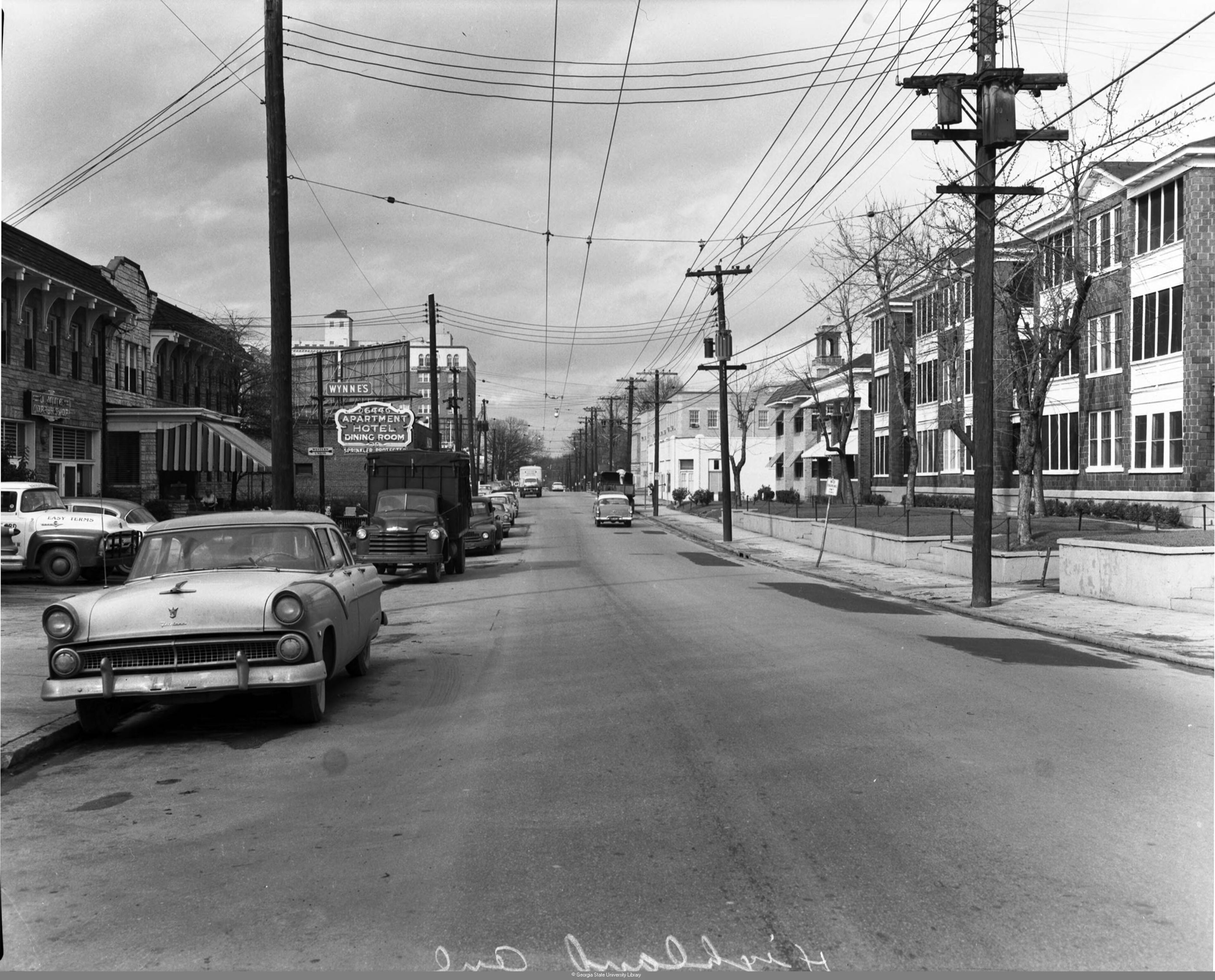 Highland Avenue in 1957, looking toward Ponce de Leon Avenue. Special Collections and Archives, Georgia State University Library
