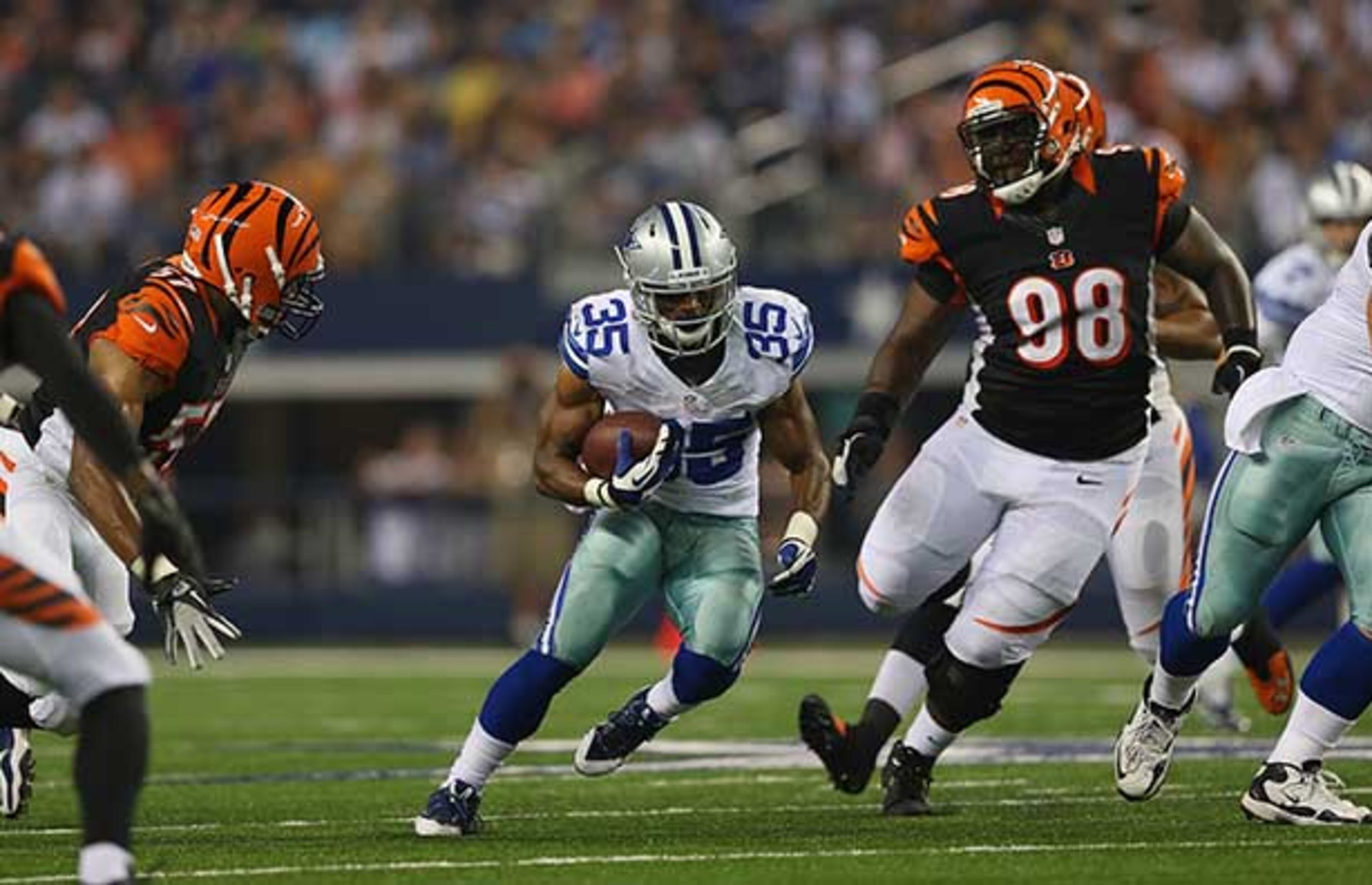 ARLINGTON, TX - AUGUST 24: Joseph Randle #35 of the Dallas Cowboys during a preseason game at AT&T Stadium on August 24, 2013 in Arlington, Texas. (Photo by Ronald Martinez/Getty Images) *** Local Caption *** Joseph Randle