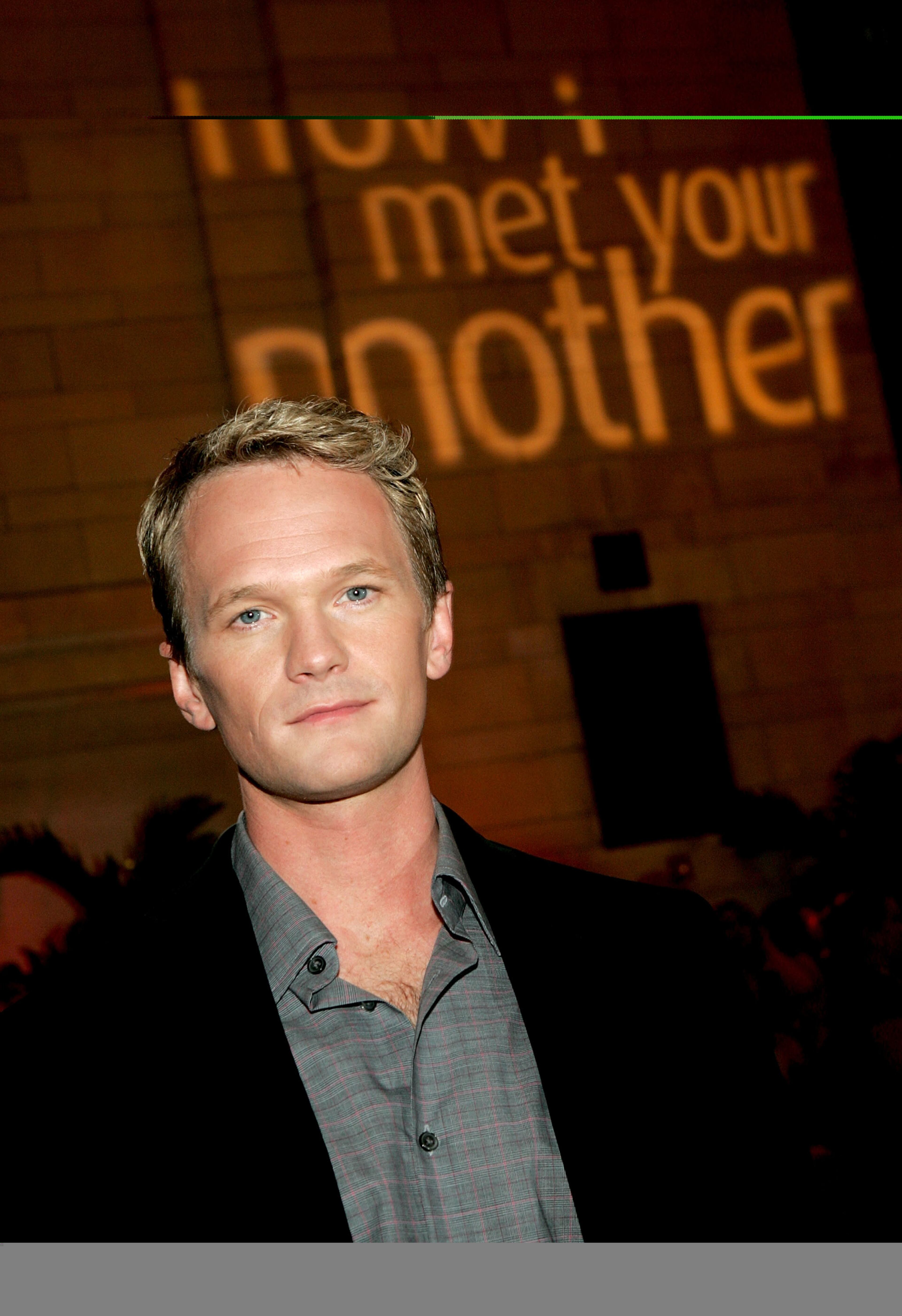 NEW YORK - SEPTEMBER 29: Actor Neil Patrick Harris poses for photos as he attends CBS "How I Met Your Mother" High Speed Dating Event at Grand Central Terminal September 29, 2005 in New York City. (Photo by Paul Hawthorne/Getty Images)