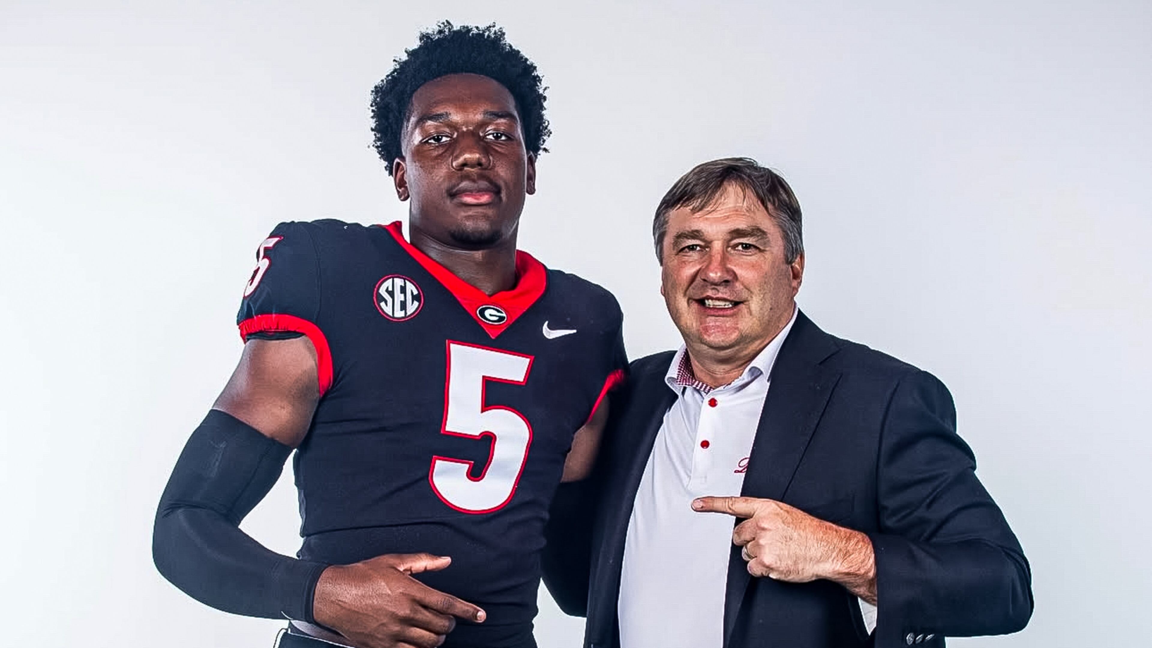 Four-star North Oconee edge Khamari Brooks is pictured with Georgia head coach Kirby Smart. (Courtesy)