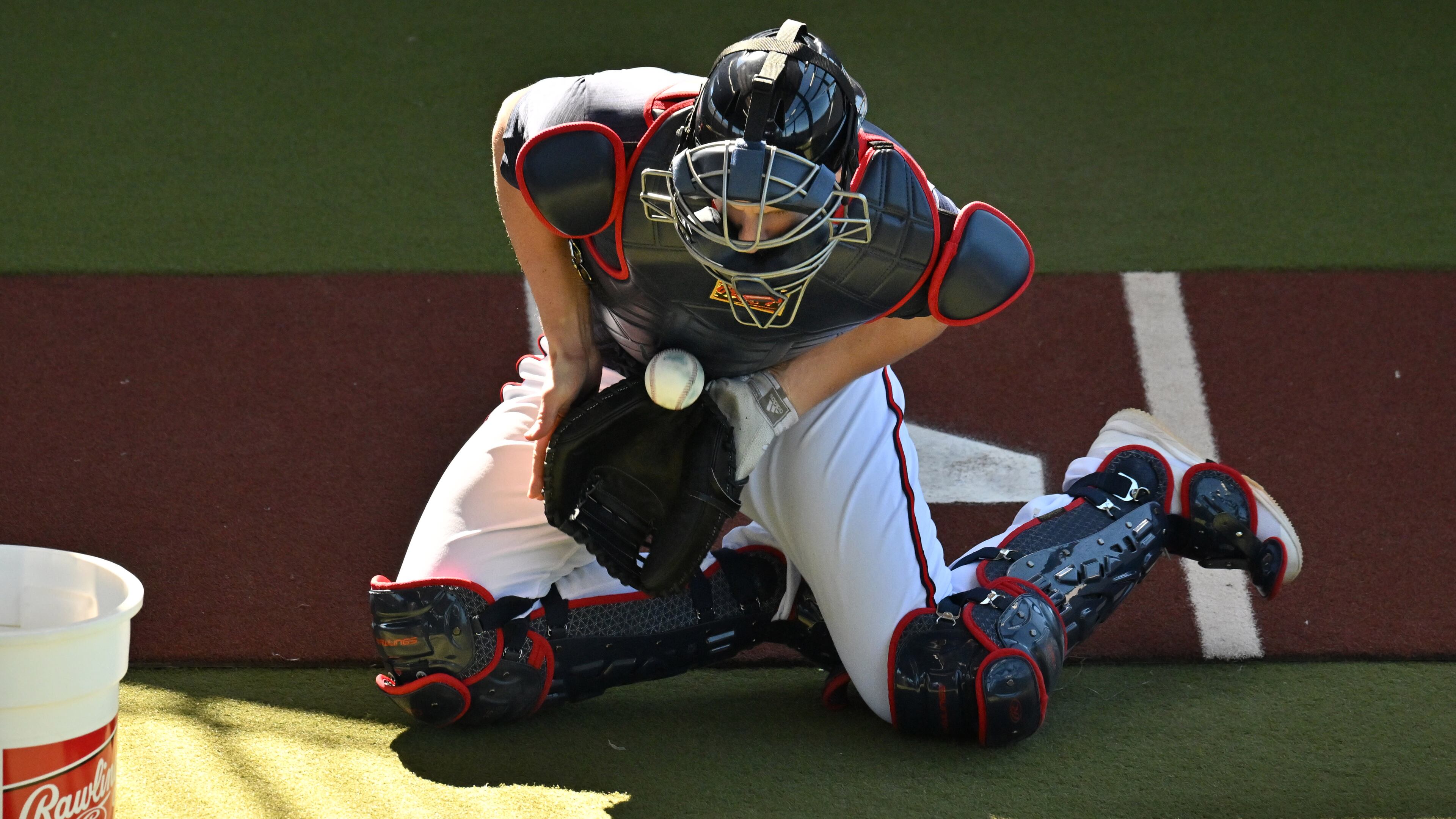 Atlanta Braves catcher Sean Murphy gets in some work during the second of the Braves spring training at CoolToday Park, Tuesday, Feb. 14, 2023, in North Port, Fla.. (Hyosub Shin / Hyosub.Shin@ajc.com)