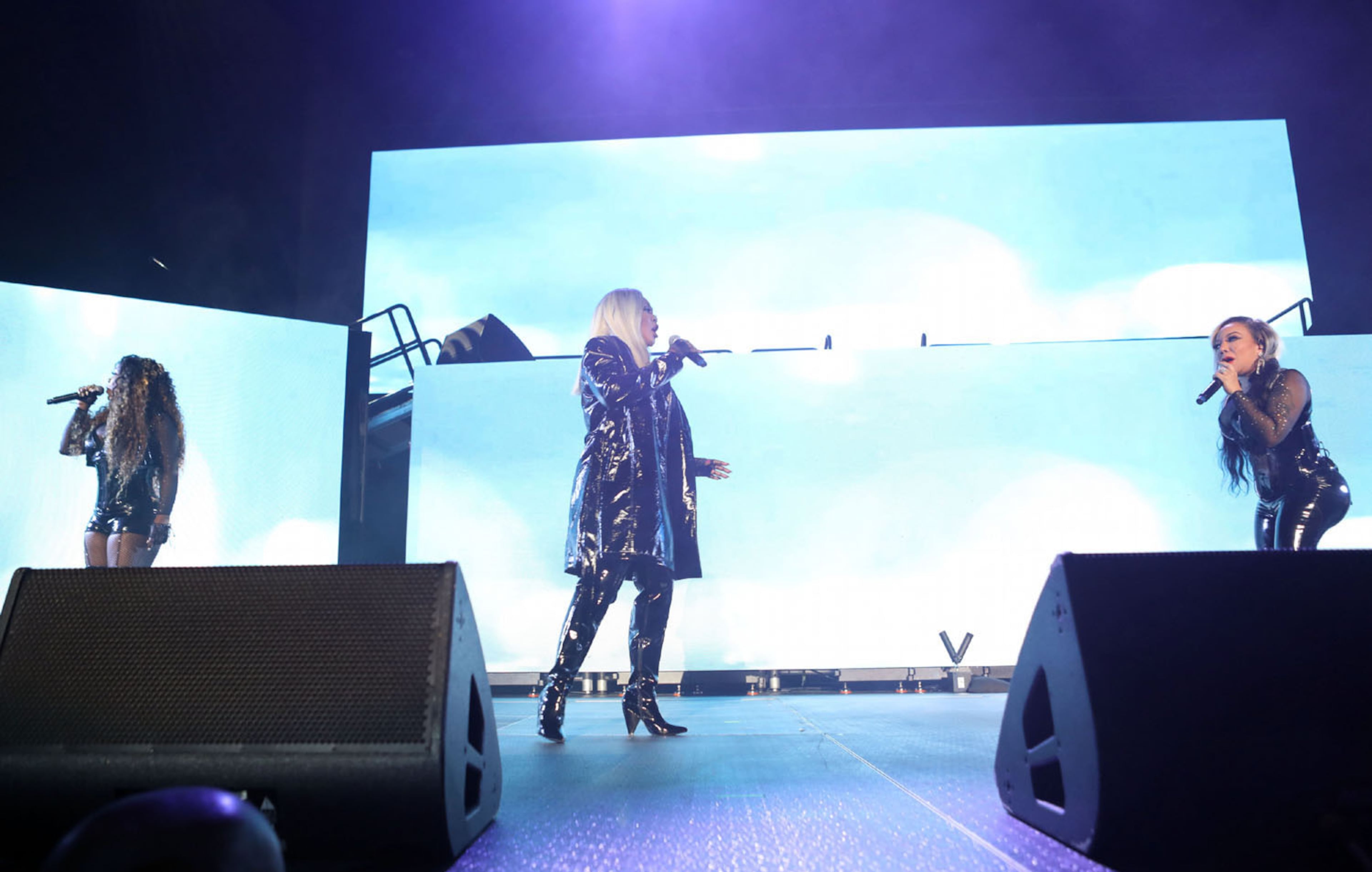 -- Xscape performs.
The So So Def 25th Anniversary Cultural Curren$y Tour entertained a packed State Farm Arena on Sunday, October 21, 2018.
Robb Cohen Photography & Video/ RobbsPhotos.com