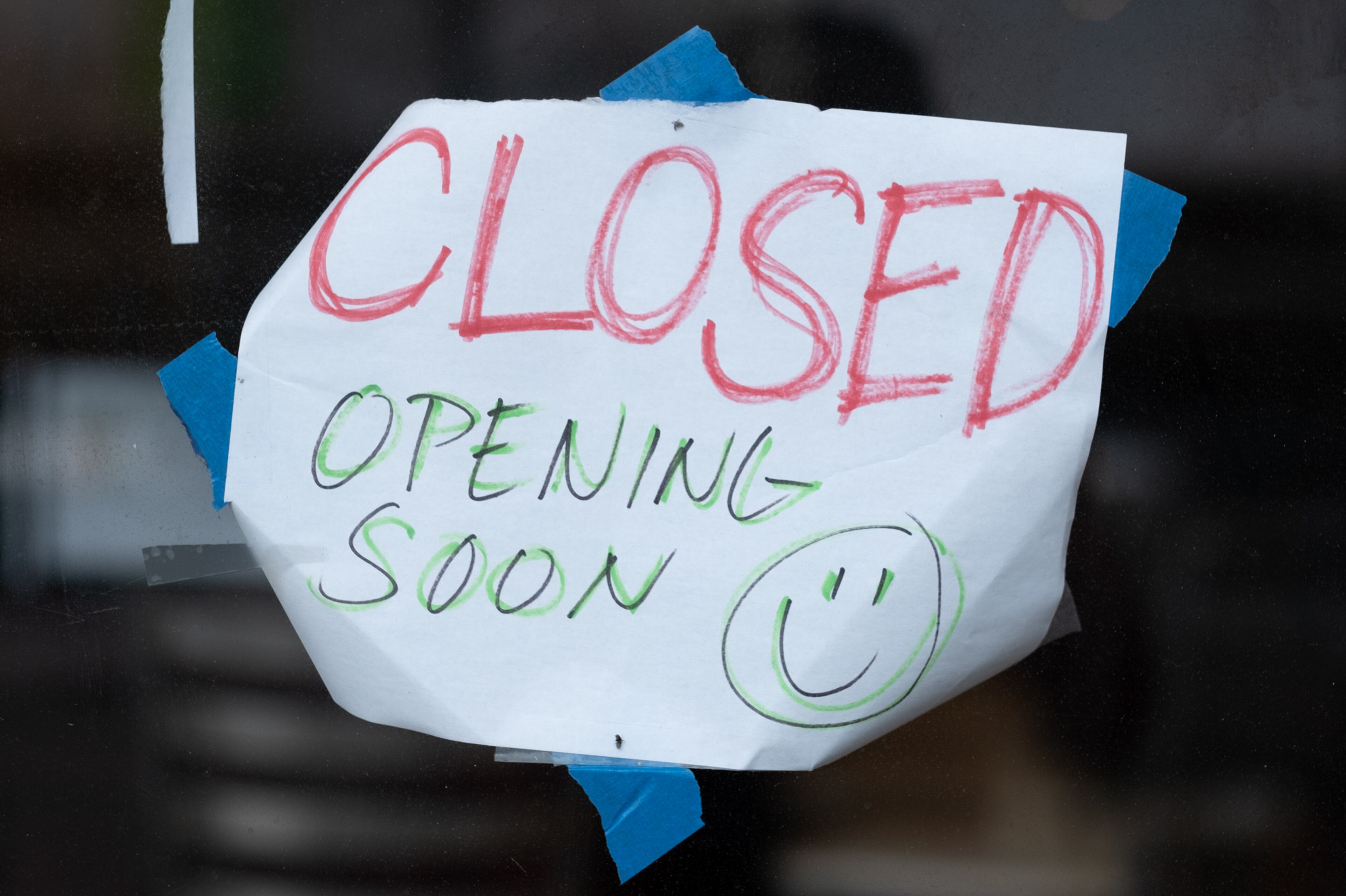 200319-Atlanta-A sampling of coronavirus-related signs seen at businesses in Midtown Atlanta on Thursday morning March 19, 2020. Ben@BenGray.com for the Atlanta Journal-Constitution