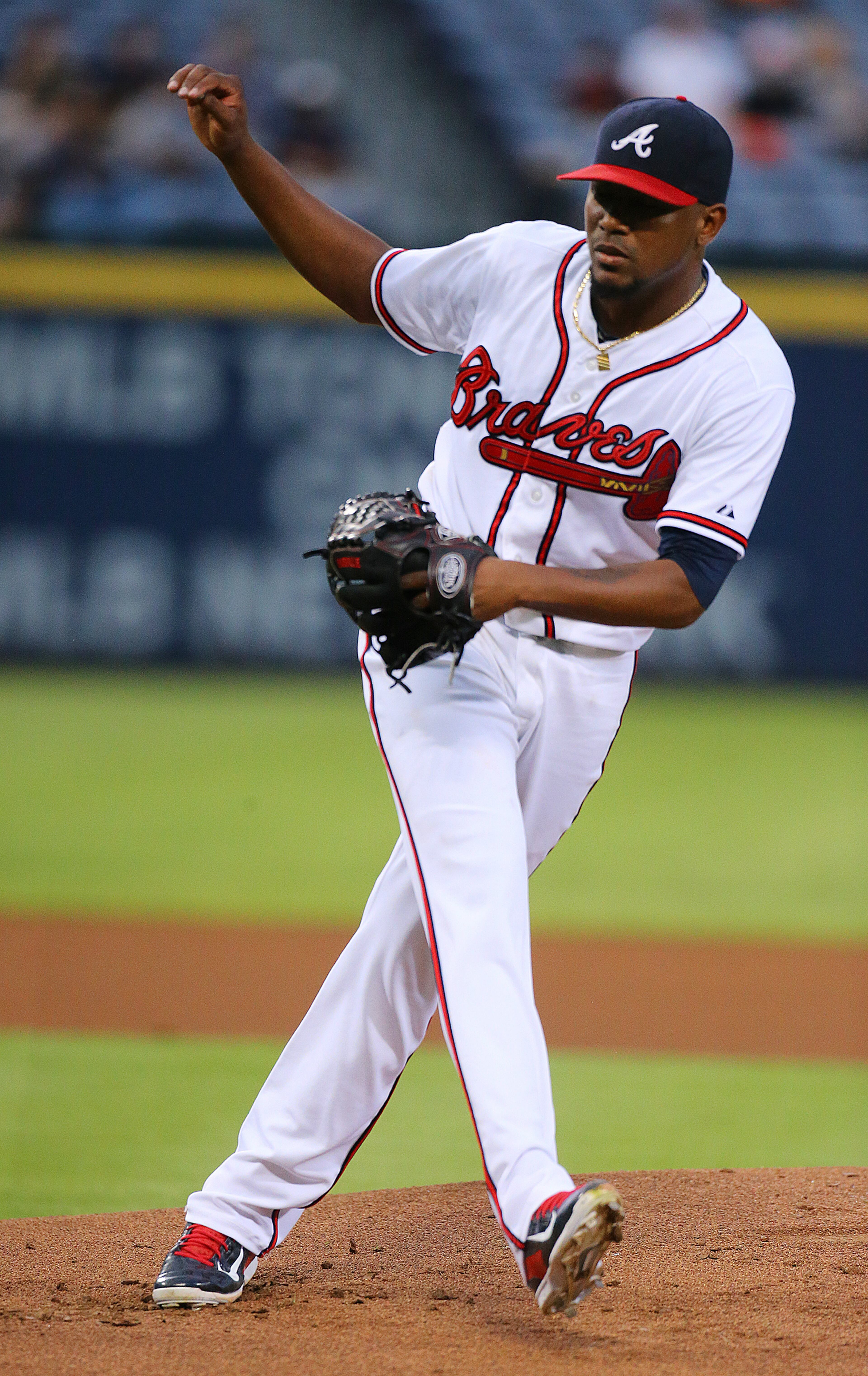091515 ATLANTA: Braves Julio Teheran works the mound against the Blue Jays during the first inning in a baseball game on Tuesday, Sept. 15, 2015, in Atlanta. Curtis Compton / ccompton@ajc.com