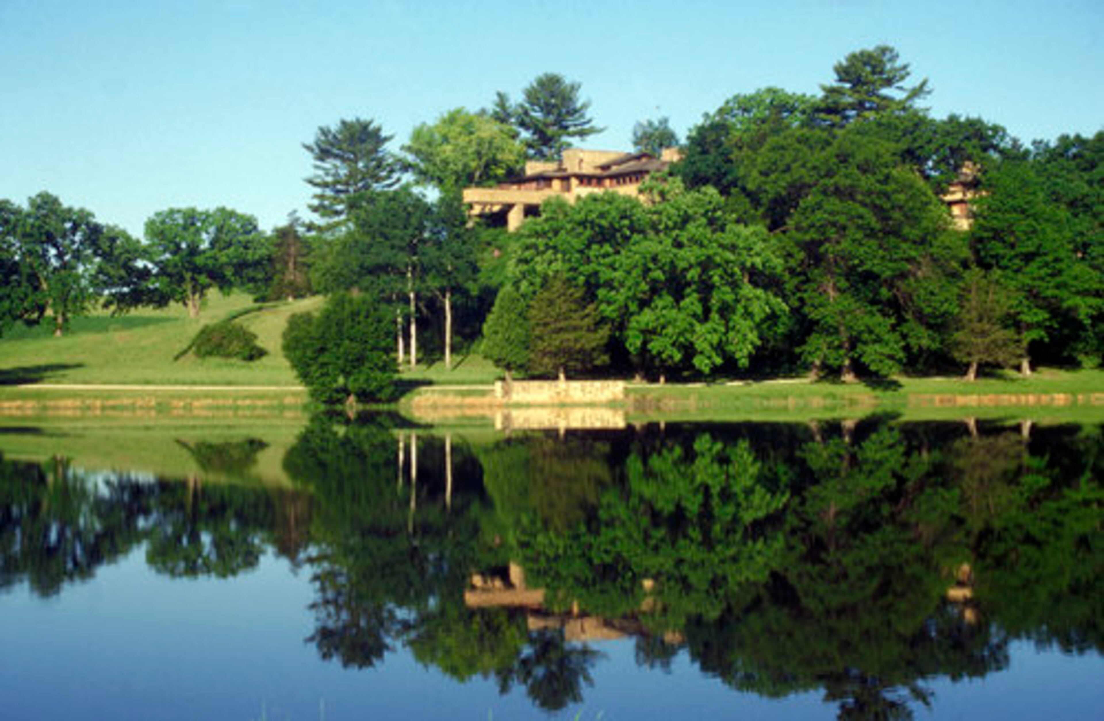 At Taliesin, Wright tested his ideas about building in harmony with nature. Nestled on a hillside overlooking the river, Taliesin has features such as cantilever roofs, wide windows, great room and an open floor plan that became some of the architect's trademarks.