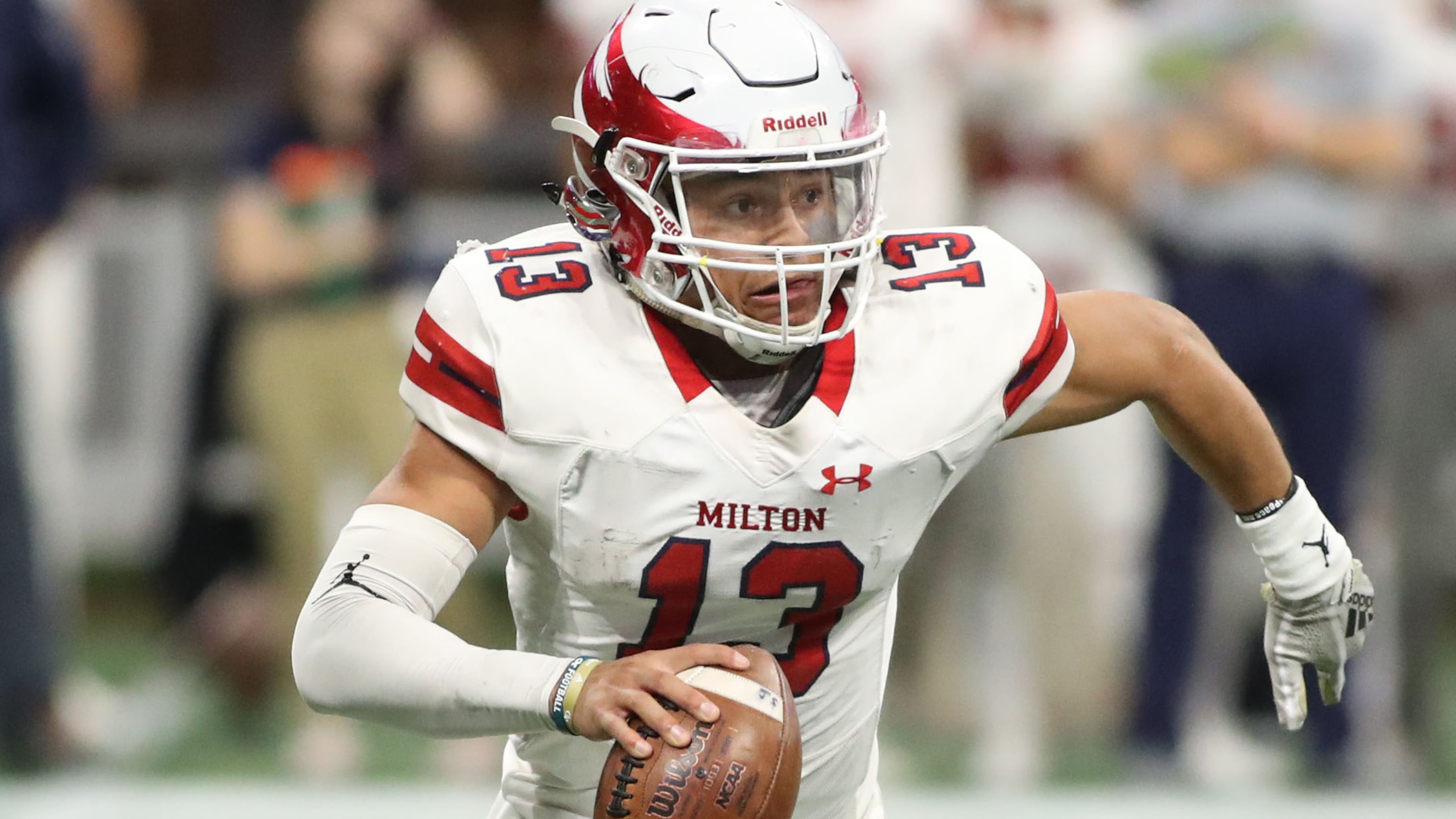 Quarterback Jordan Yates, who recently won a state championship at Milton, signed on to play at Georgia Tech.