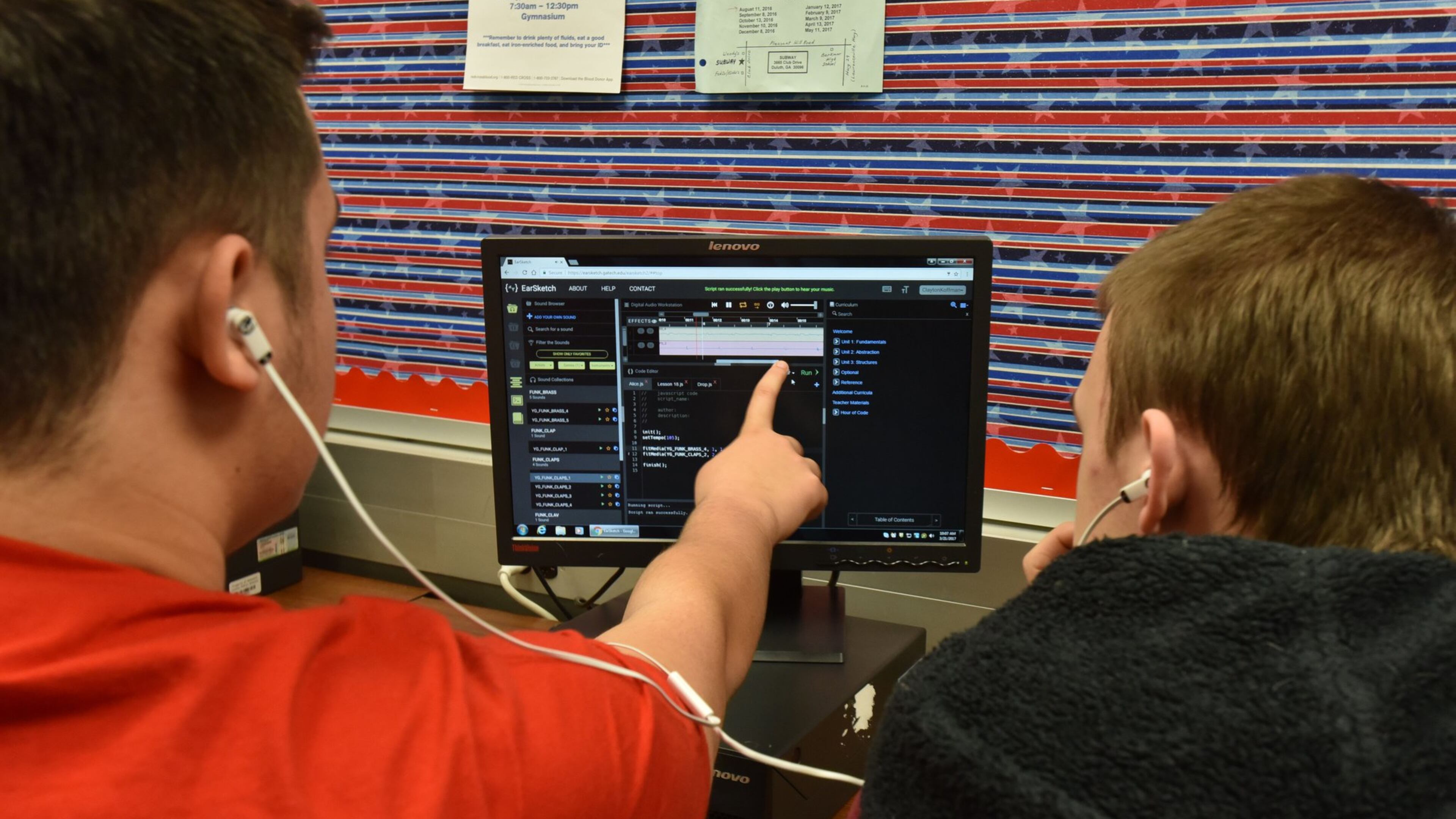 March 21, 2017 Atlanta - Steve Harris (left), 18, and Clayton Koffman, 17, team up to work on their project during AP Computer Science Principles class at Berkmar High School on Tuesday, March 21, 2017. Some metro Atlanta schools are a testing ground for the latest effort to get more girls and non-white students interested in computer science. The College Board has created a new Advanced Placement course called Computer Science Principles. HYOSUB SHIN / HSHIN@AJC.COM