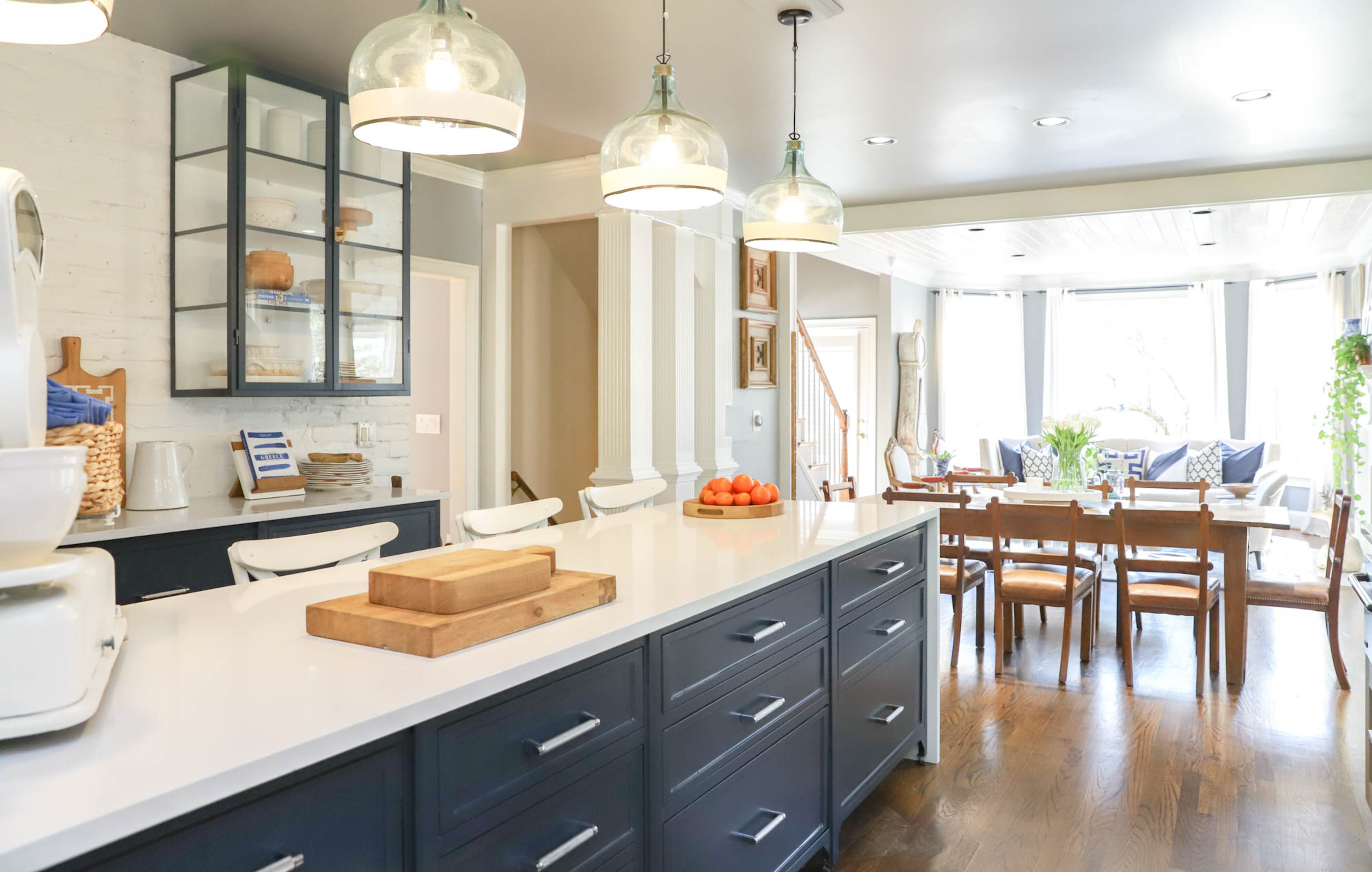 Stacy and Joe Borocz’s kitchen is open to an eating area and keeping room, giving their living space a great flow from room to room, and giving the couple plenty of room to entertain. “It’s just a nice workable, friendly kitchen,” said Stacy. “To me it’s welcoming and the space just really does work because everything is kind of right there that you need.” Text by Shannon Dominy/Photo by Reynolds Rogers