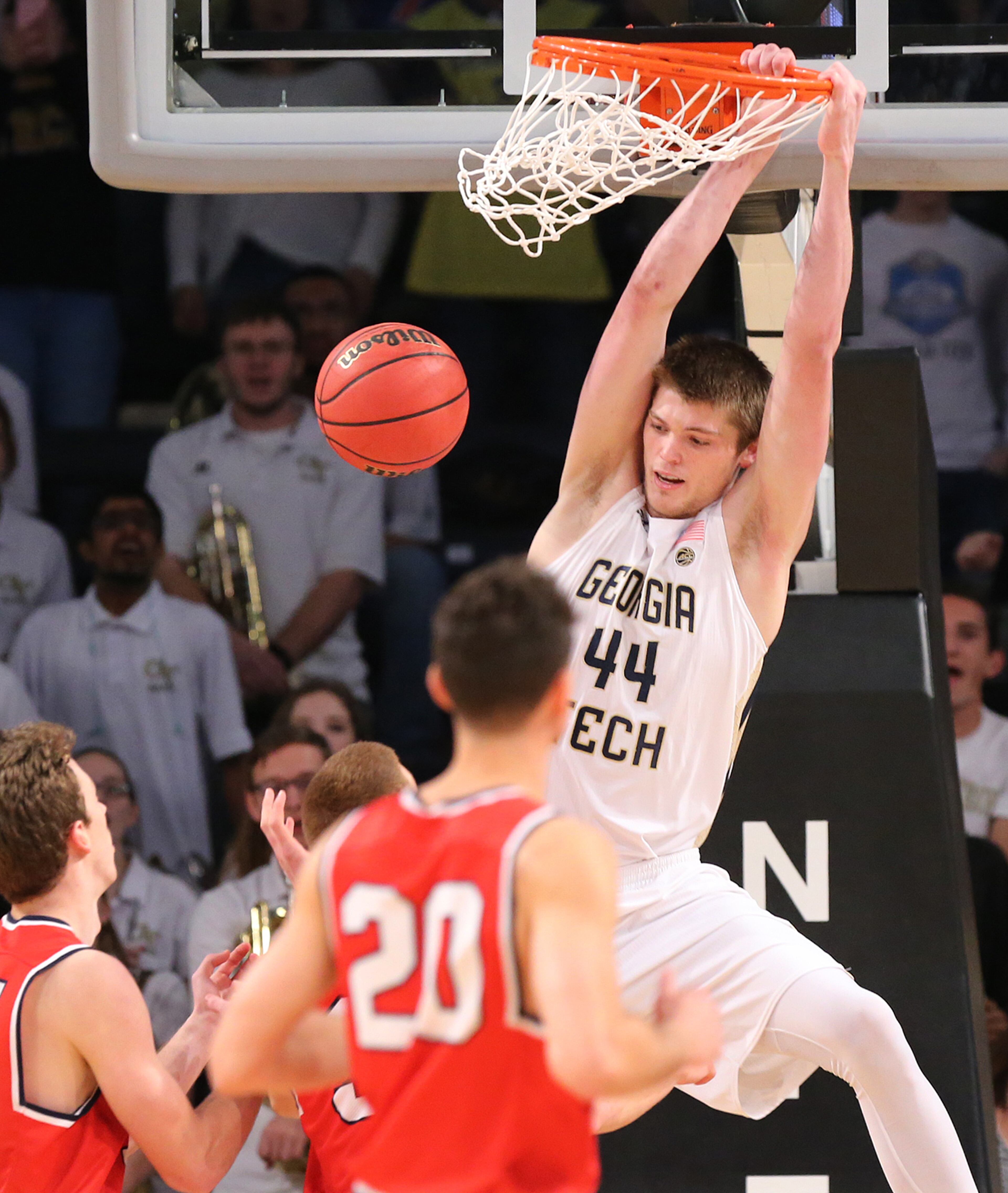Georgia Tech center Ben Lammers slams during the first half of Sunday's game.