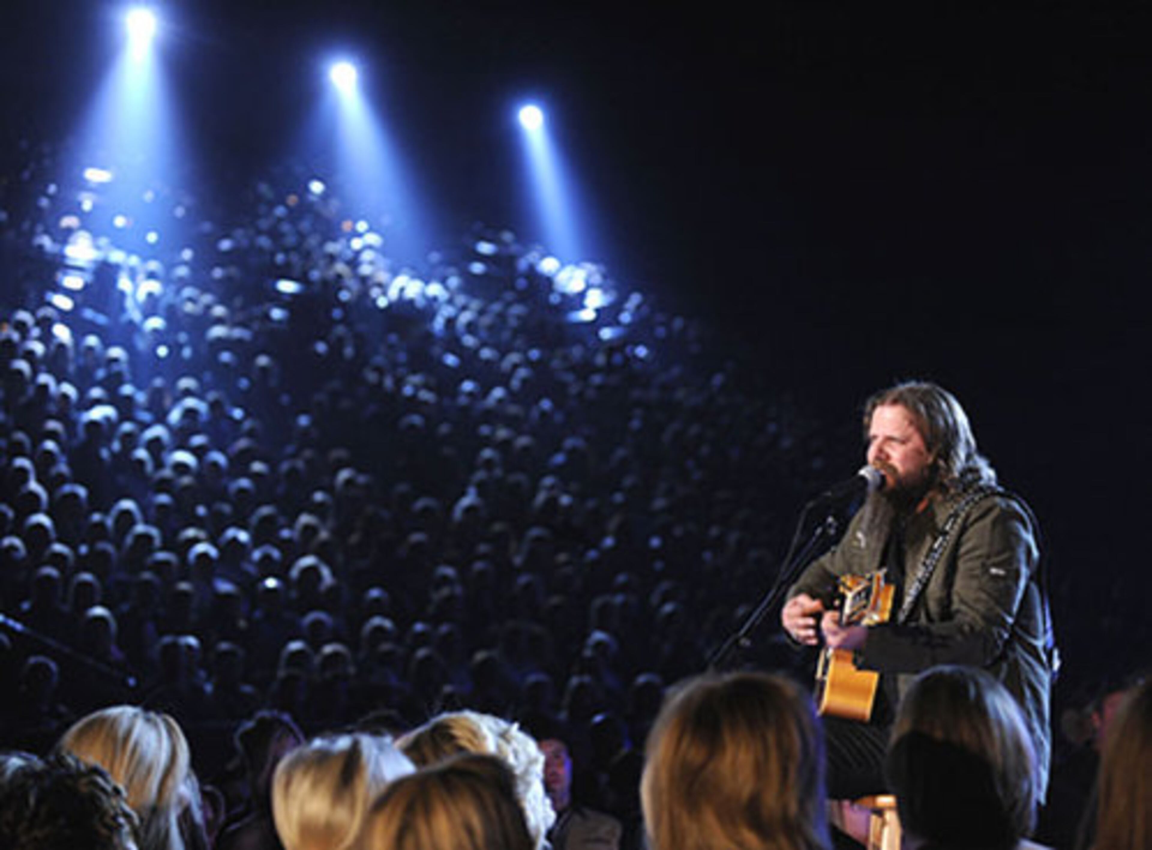 Jamey Johnson performs his award-winning "Living in Color."
