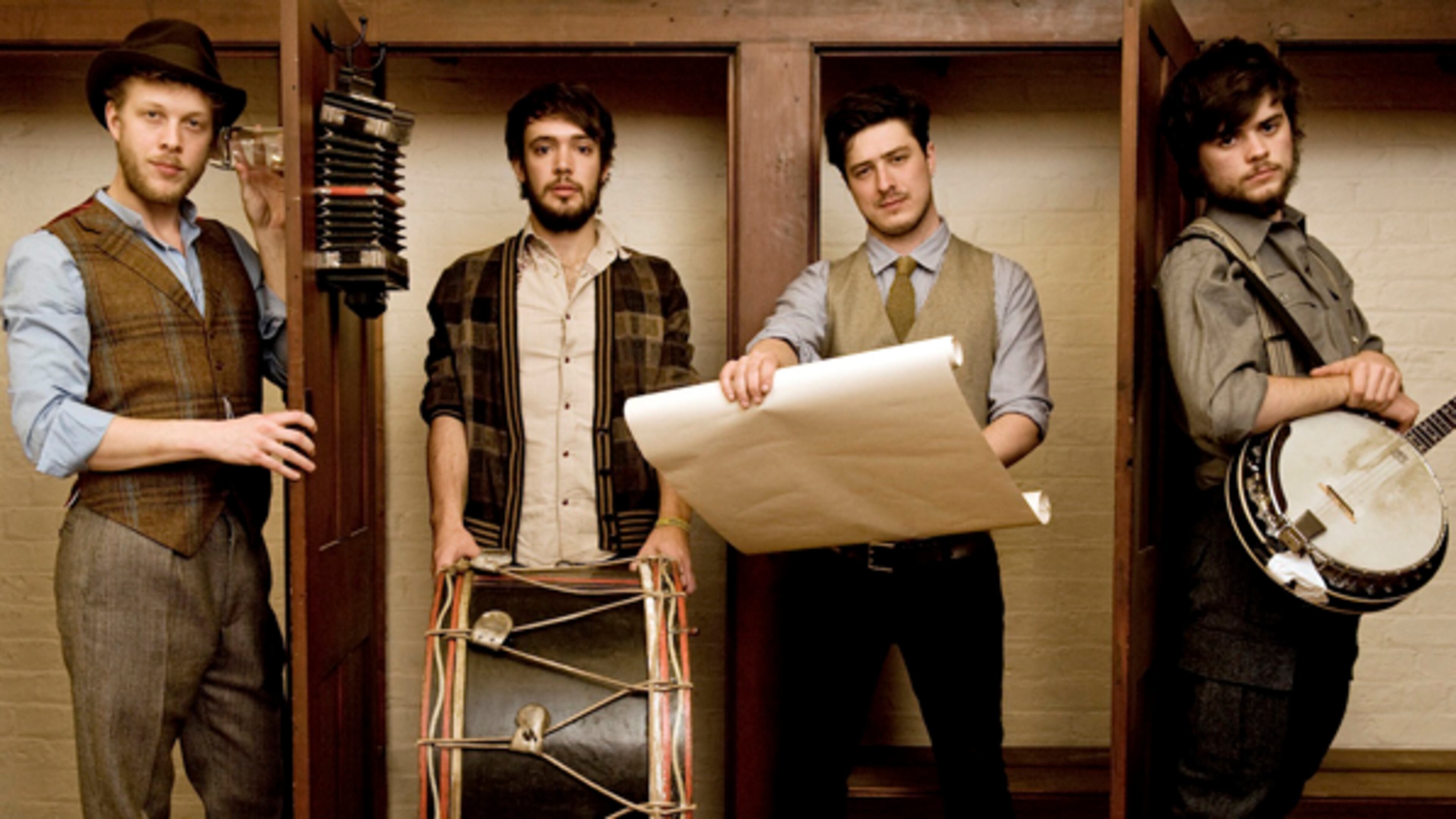 Mumford & Sons "Little Lion Man" top the most popular song on Dave FM before the station shut down.