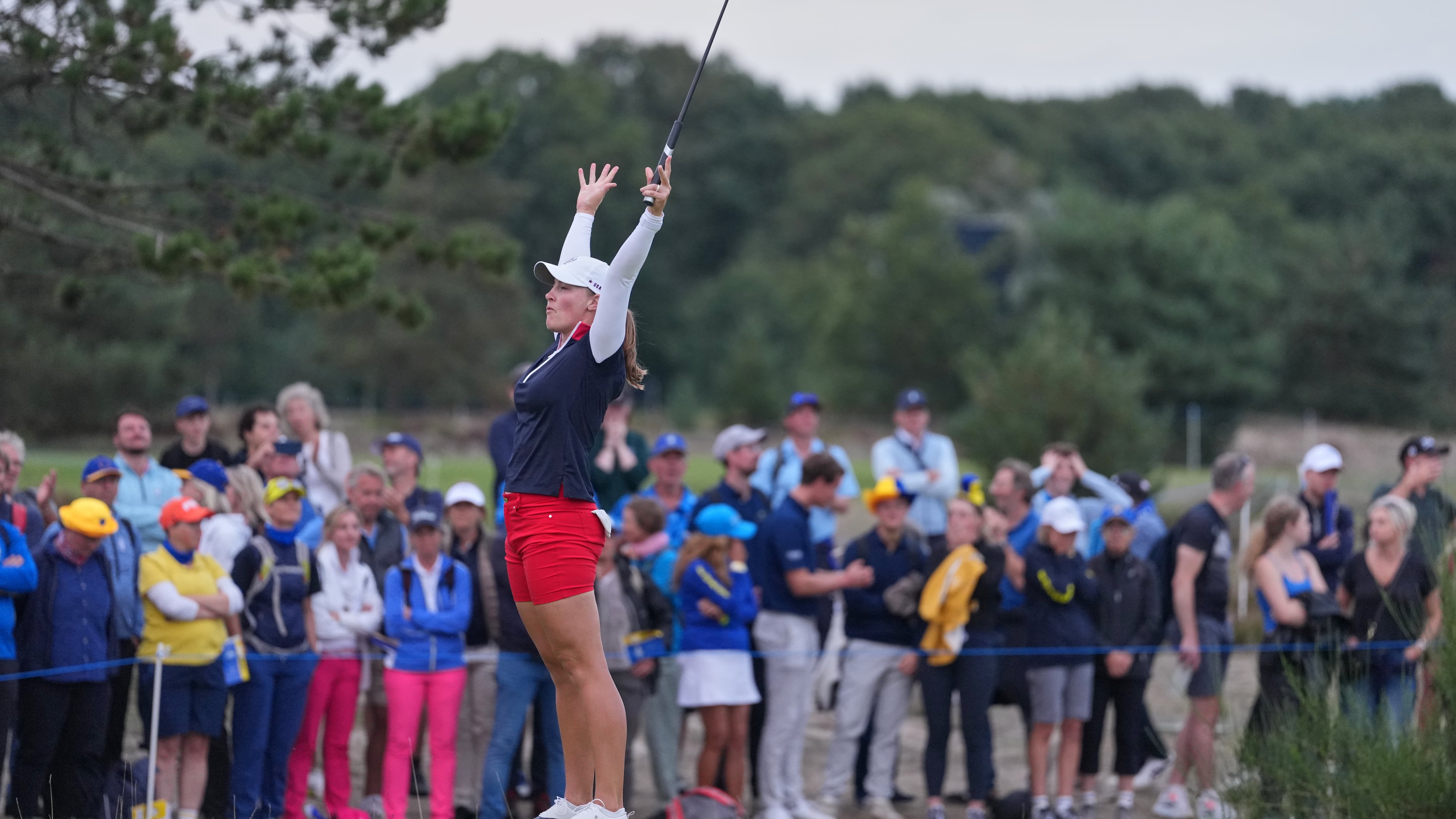 Jennifer Kupcho of the United States celebrates after holing a putt on the 18th green during the Solheim Cup in Den Bosch, Netherlands, Saturday, Sept. 12, 2026. (AP Photo/Alastair Grant)