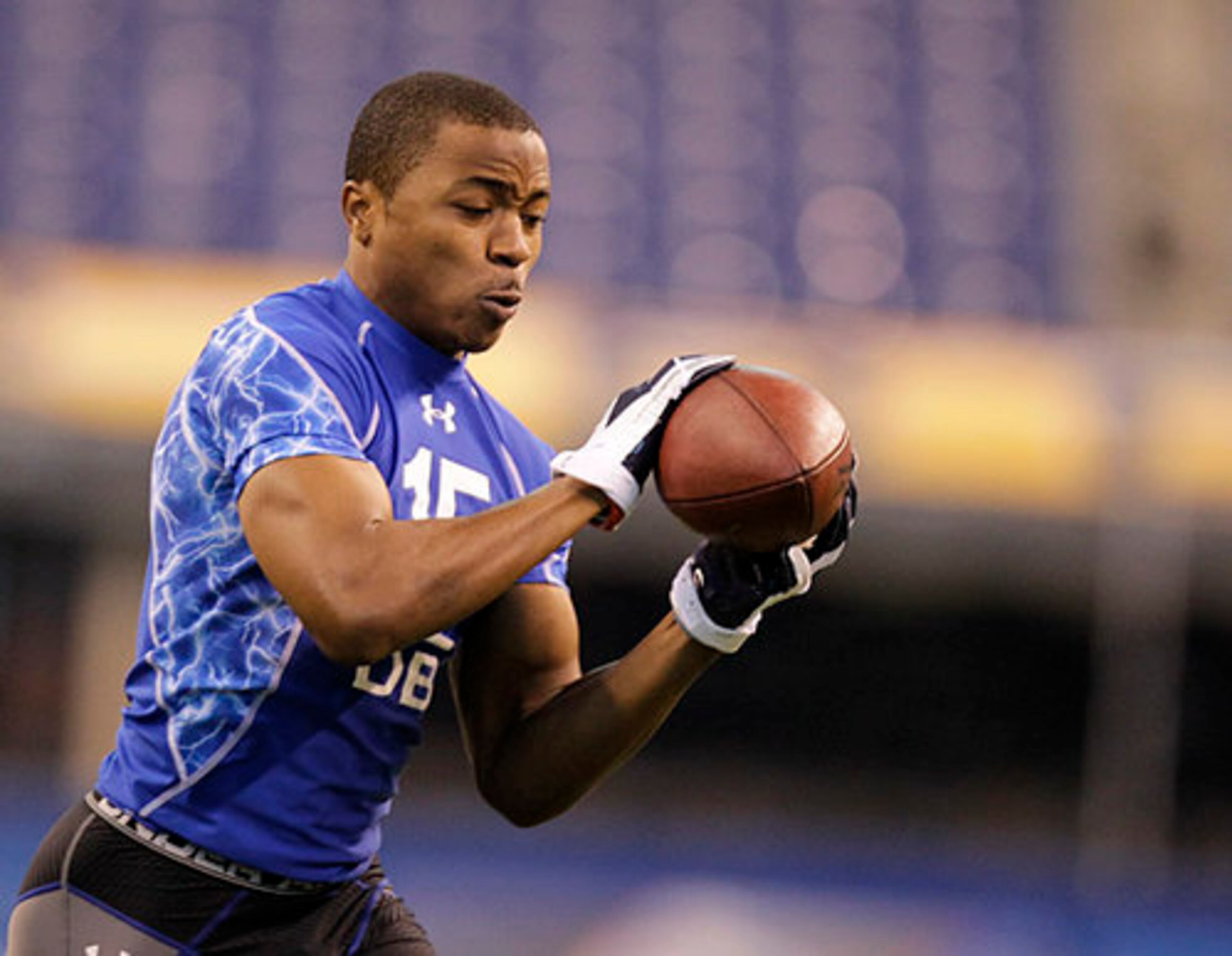 UGA cornerback Vance Cuff catches a pass. Cuff had one of the best cornerback vertical jumps, at 36 inches.