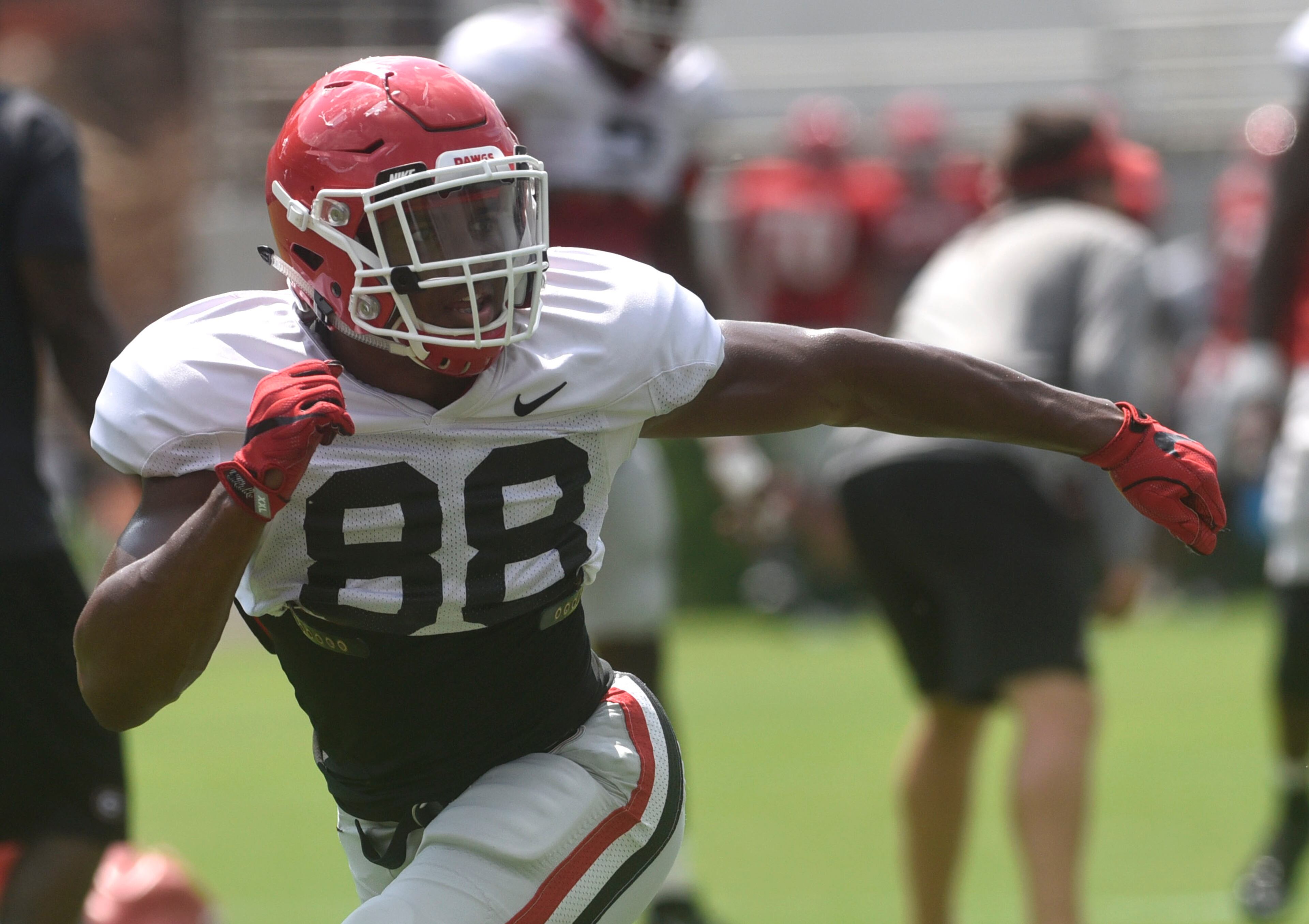 Georgia tight end Jackson Harris (88) runs to catch a pass at open practice during the annual UGA Fan Day at Sanford Stadium on Saturday, Aug 5, 2017 in Athens, Ga.
(RICHARD HAMM)