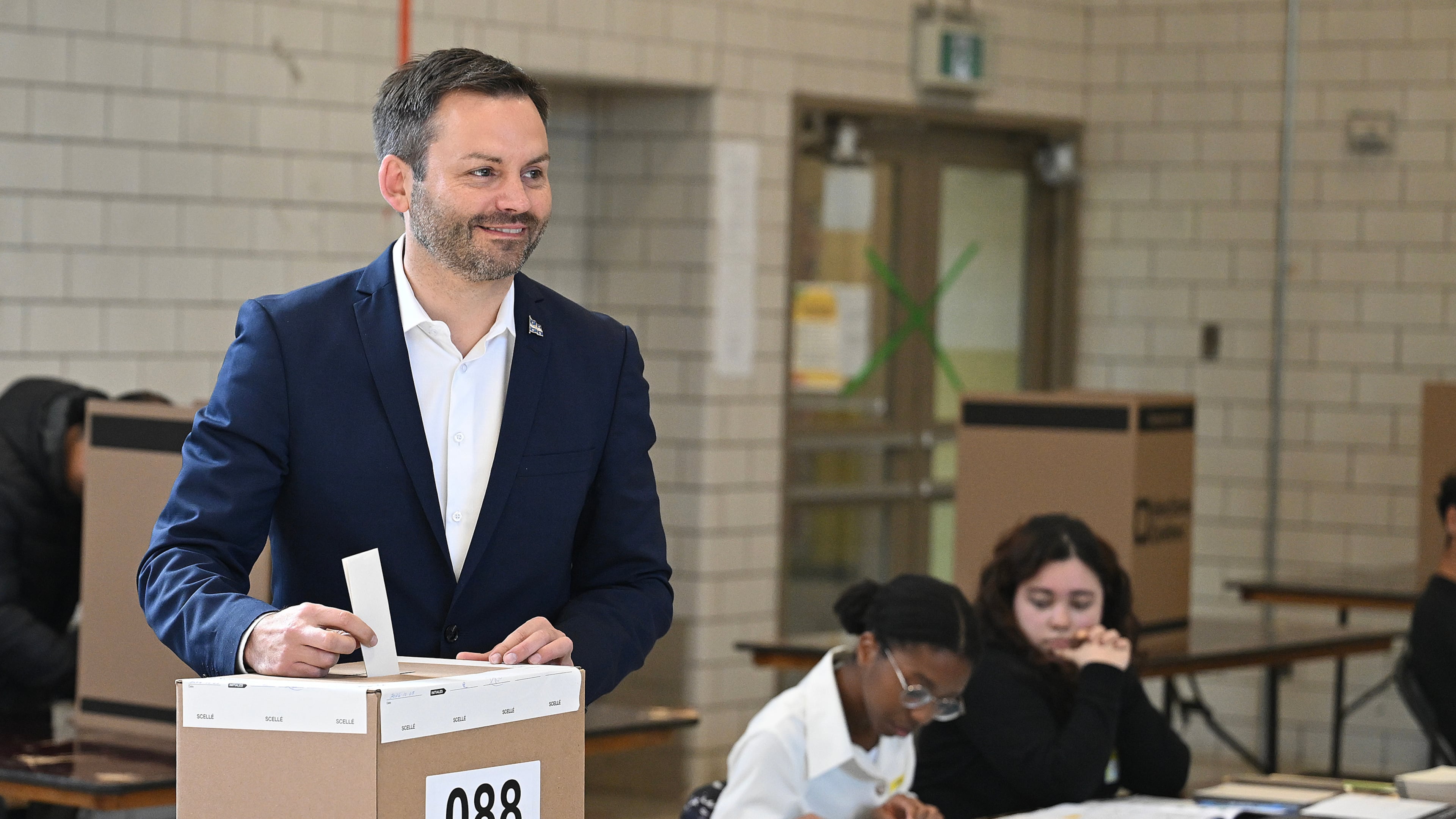 Parti Quebecois Leader Paul St-Pierre Plamondon casts his ballot on election day in Montreal, Quebec, Monday, Oct. 5, 2026. (Graham Hughes/The Canadian Press via AP)