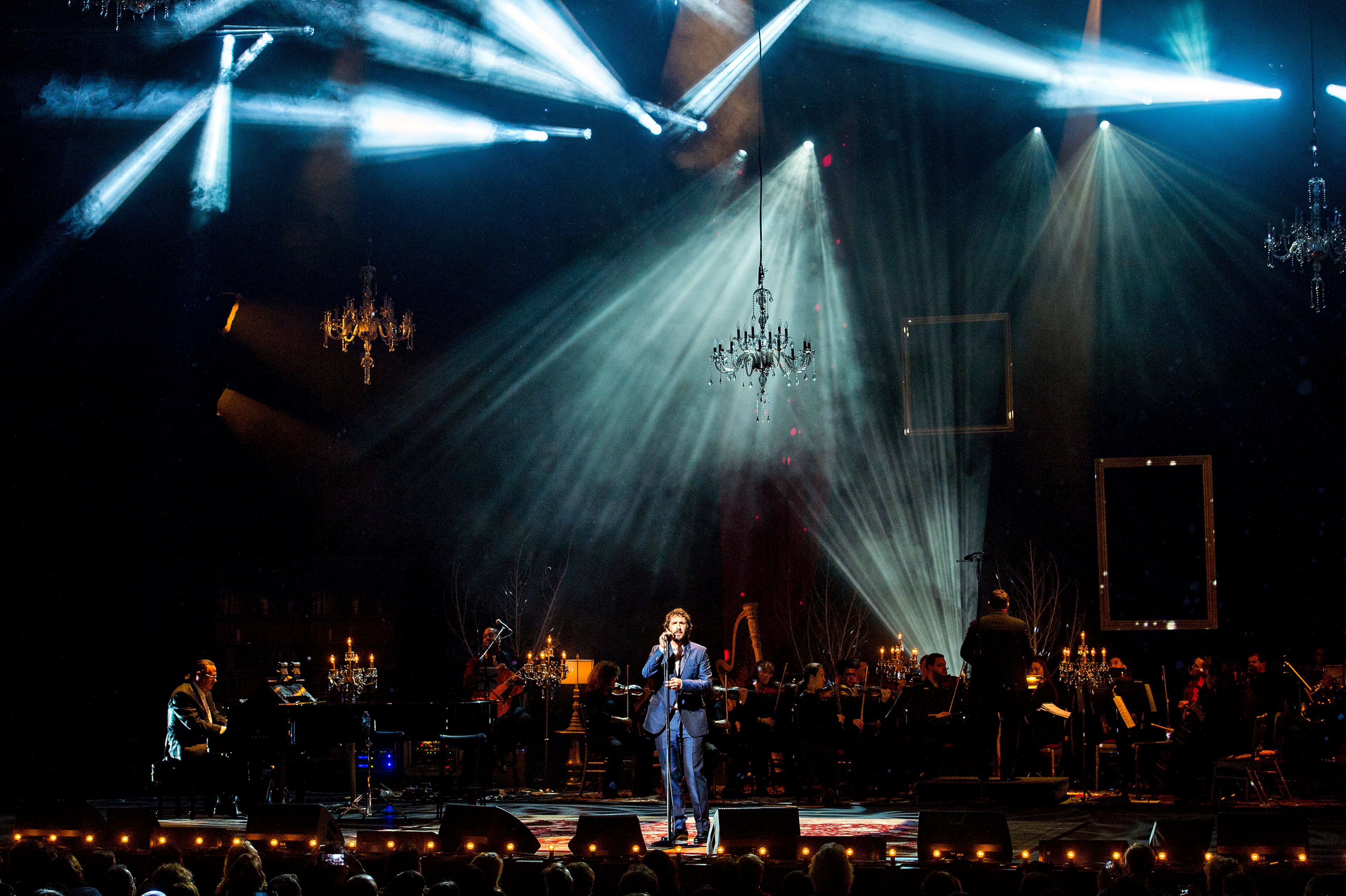 Josh Groban performs on stage at the Cobb Energy Center for Performing Arts in Atlanta on Saturday, September 12, 2015. Groban kicked off his tour supporting “Stages,” his album of Broadway songs. JONATHAN PHILLIPS / SPECIAL