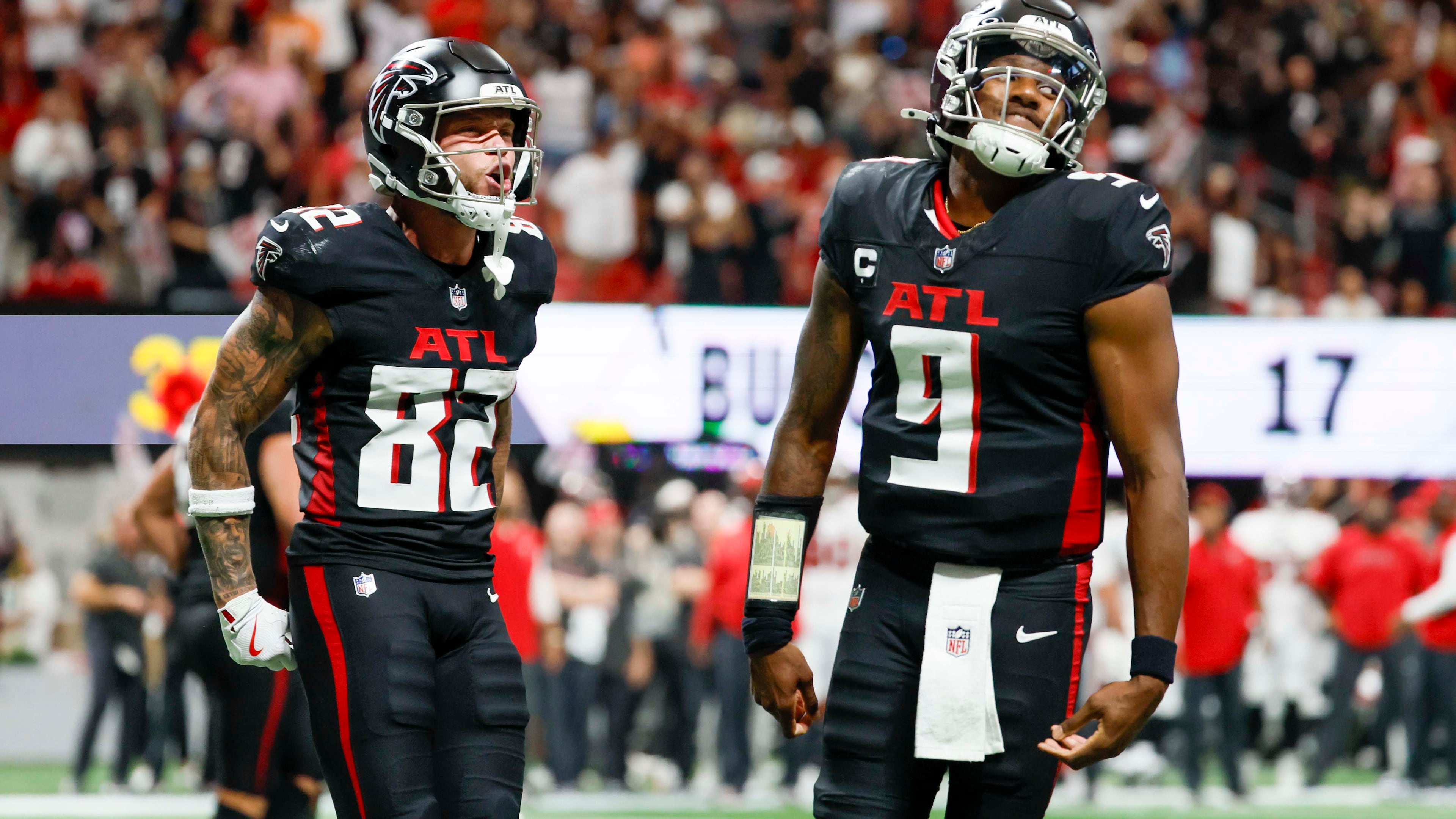 Atlanta Falcons wide receiver Casey Washington (left) celebrates with quarterback Michael Penix Jr.after his touchdown during the second half Sunday.
There was no celebrating at the end,however, when Atlanta lost. (Miguel Martinez/AJC)