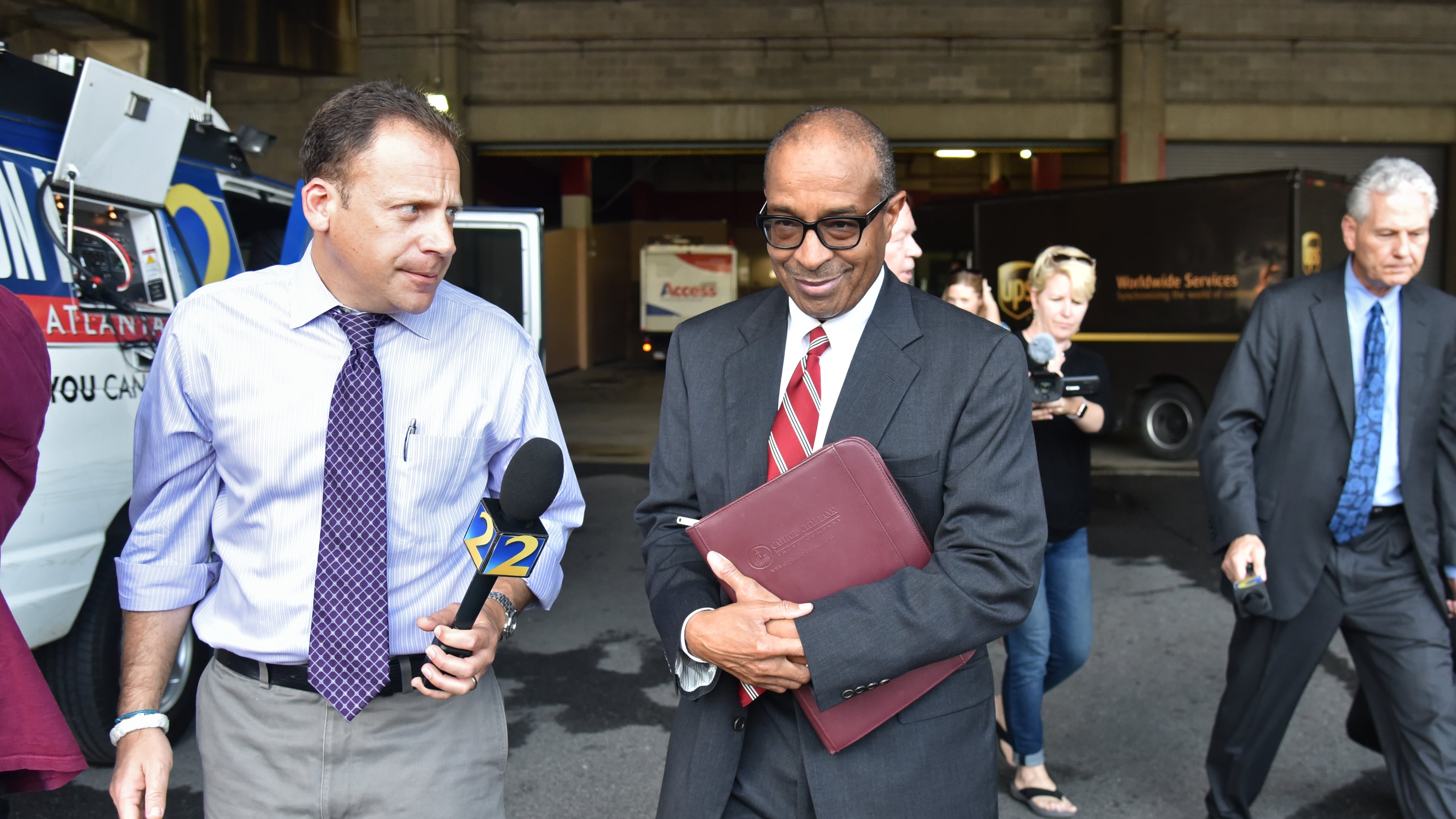 E.R. Mitchell Jr. leaves the federal courthouse in downtown Atlanta on Oct. 10. Mitchell, a politically connected Atlanta contractor and the federal government’s star witness in its long-running bribery investigation, was sentenced to five years in prison for his role in the massive pay-to-play scandal. HYOSUB SHIN / HSHIN@AJC.COM