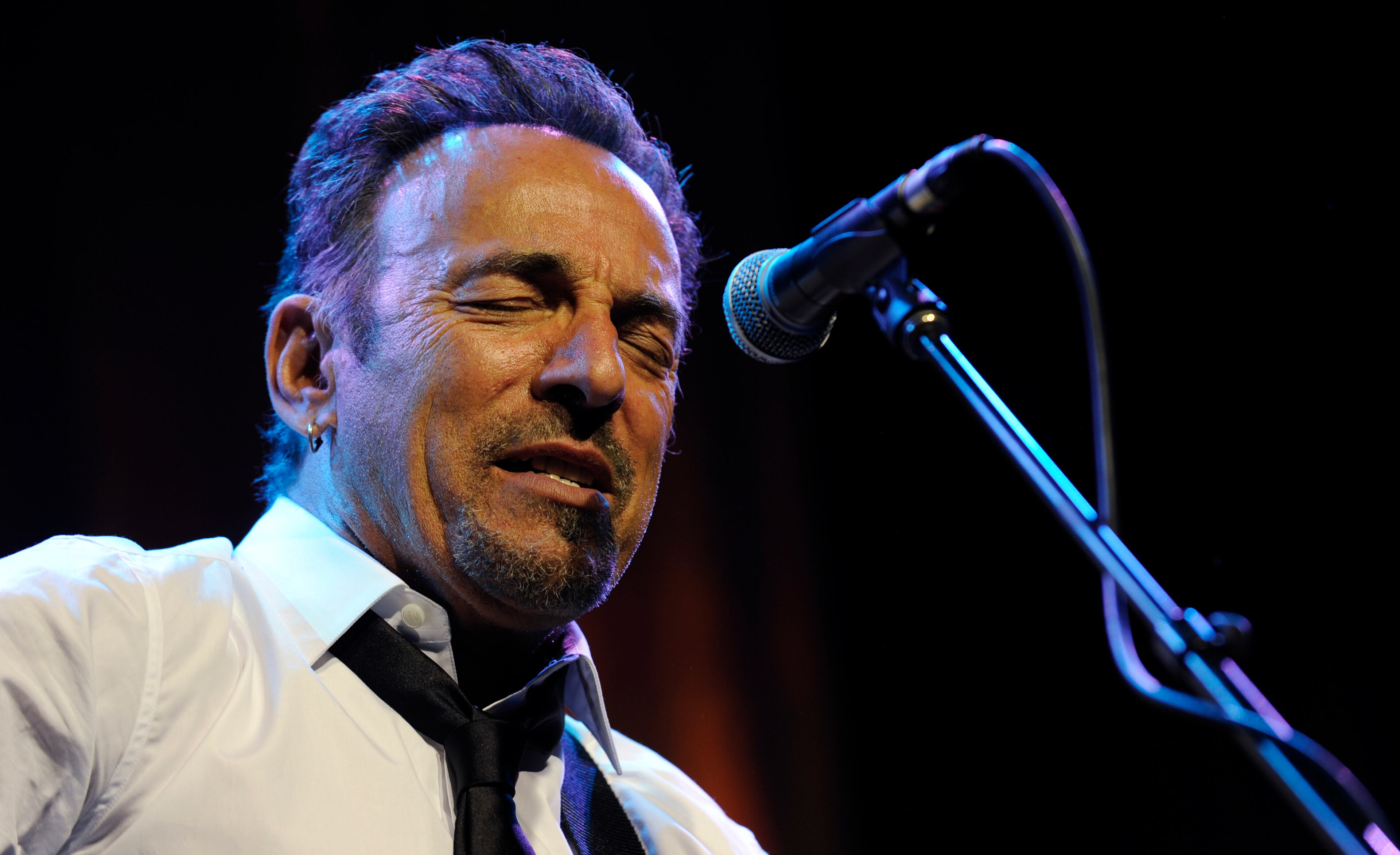 Bruce Springsteen performs during the USC Shoah Foundation's 20th anniversary Ambassadors for Humanity gala in Los Angeles, Wednesday, May 7, 2014. (AP Photo/Susan Walsh)