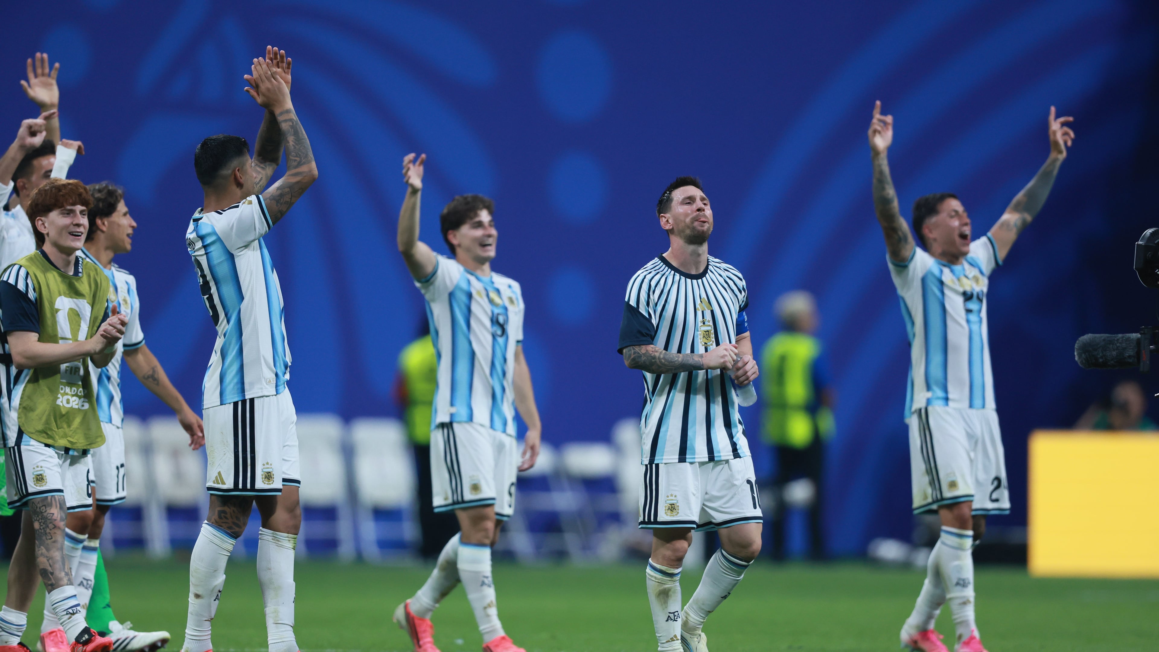 Argentina’s Lionel Messi (second from right) and his teammates wave to fans after winning their FIFA World Cup match against Egypt at Atlanta Stadium on Tuesday, July 7, 2026. (Jason Getz/AJC)