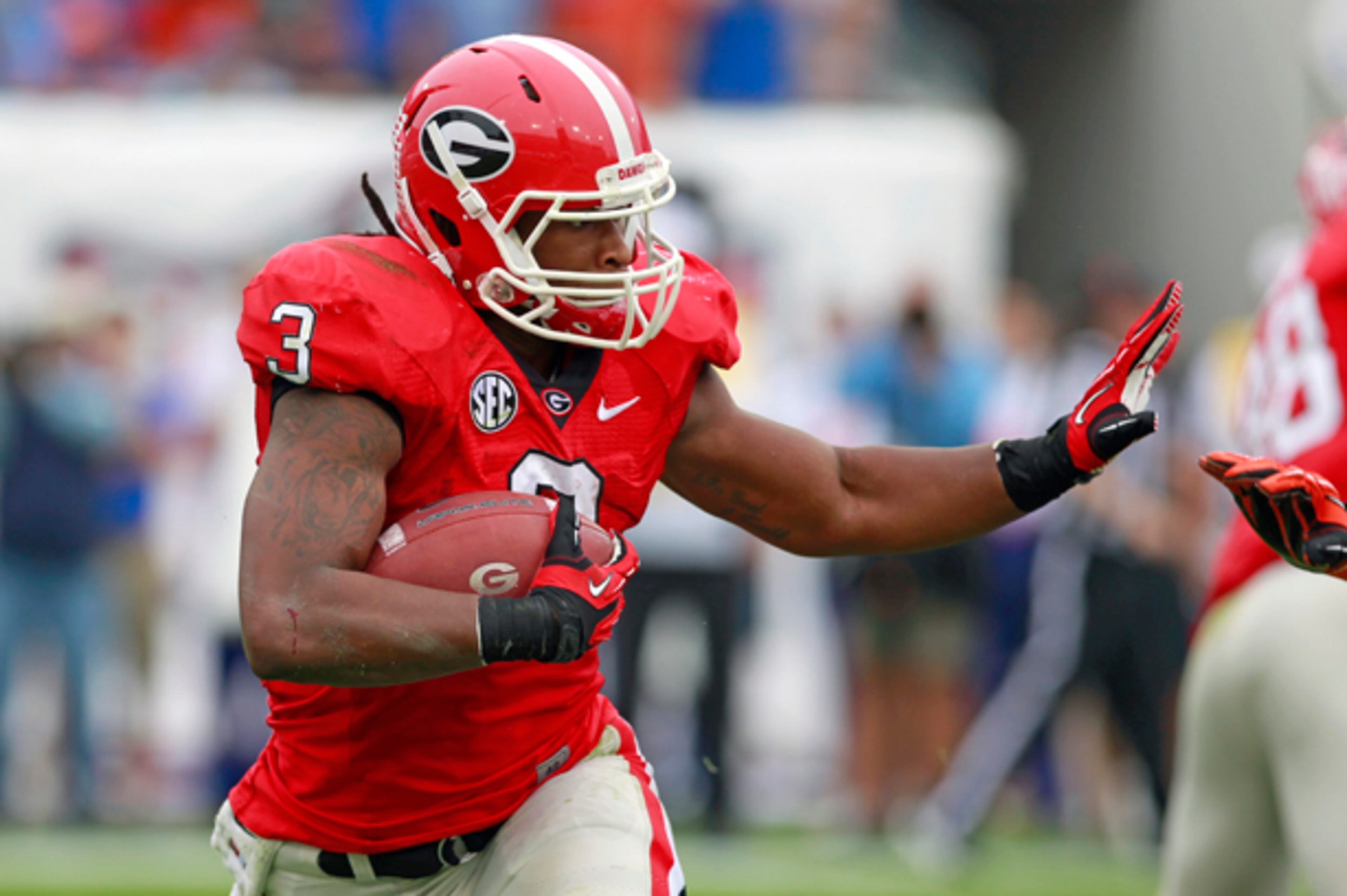 The Bulldogs average 192.5 yards per game on the ground. The 6-foot-1, 218-pound running back Todd Gurley is the first Bulldogs freshman to rush for more than 1,000 yards in a season since Herschel Walker did it in 1980. Gurley now has 1,041 yards and, including a 100-yard kickoff return for a touchdown, 13 scores.