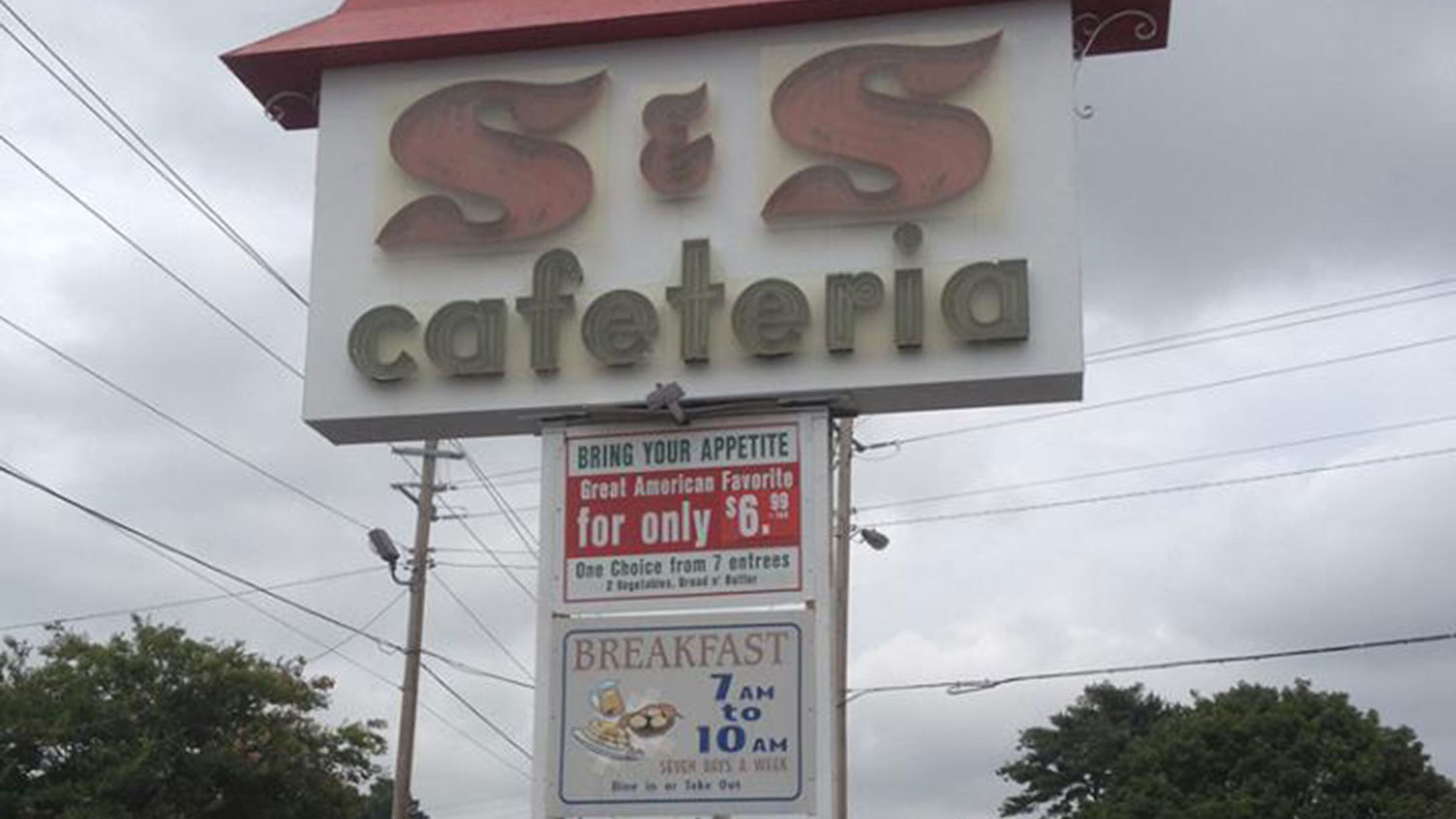 S&S Cafeteria sign