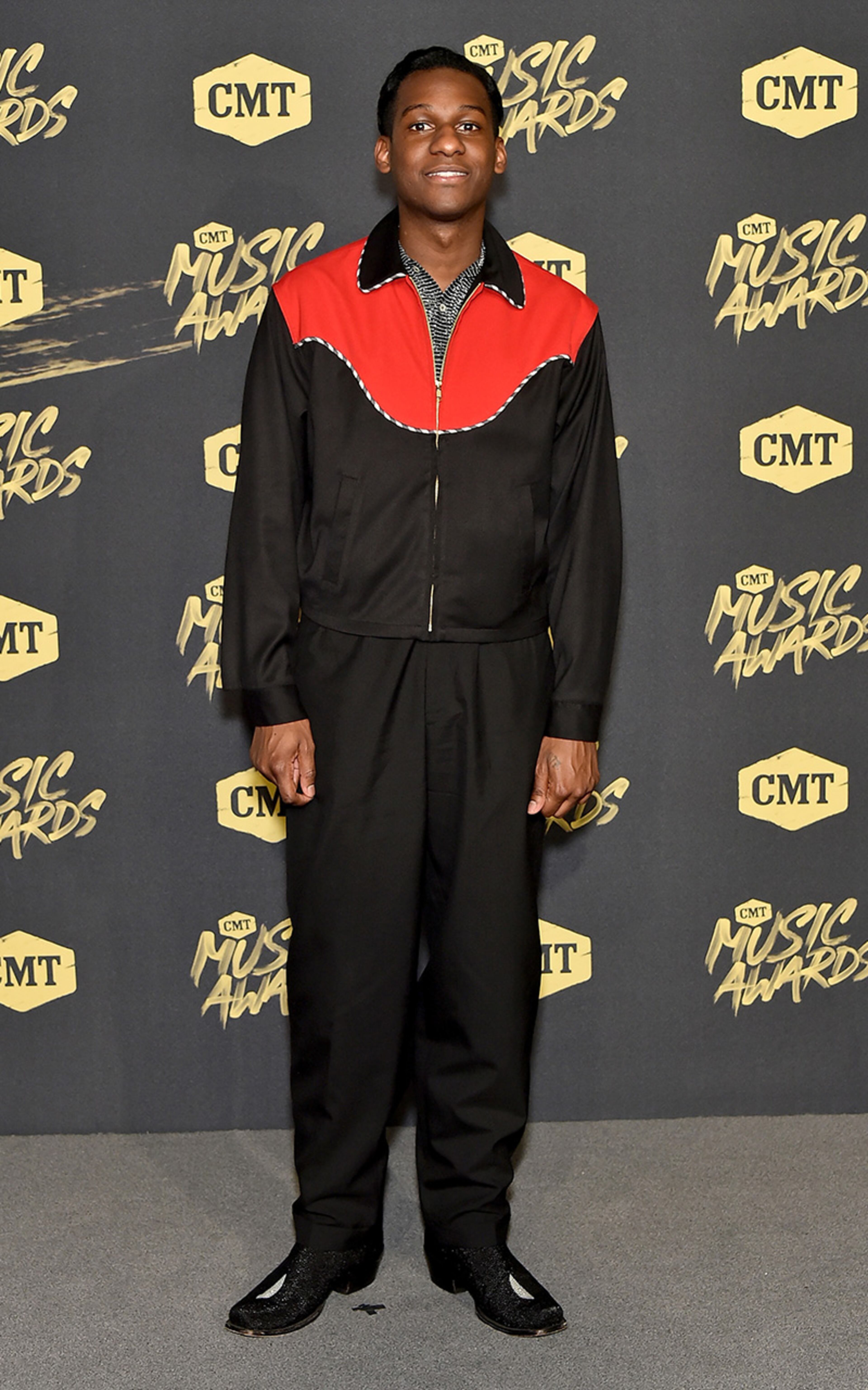 NASHVILLE, TN - JUNE 06: Leon Bridges attends the 2018 CMT Music Awards at Bridgestone Arena on June 6, 2018 in Nashville, Tennessee. (Photo by Mike Coppola/Getty Images for CMT)