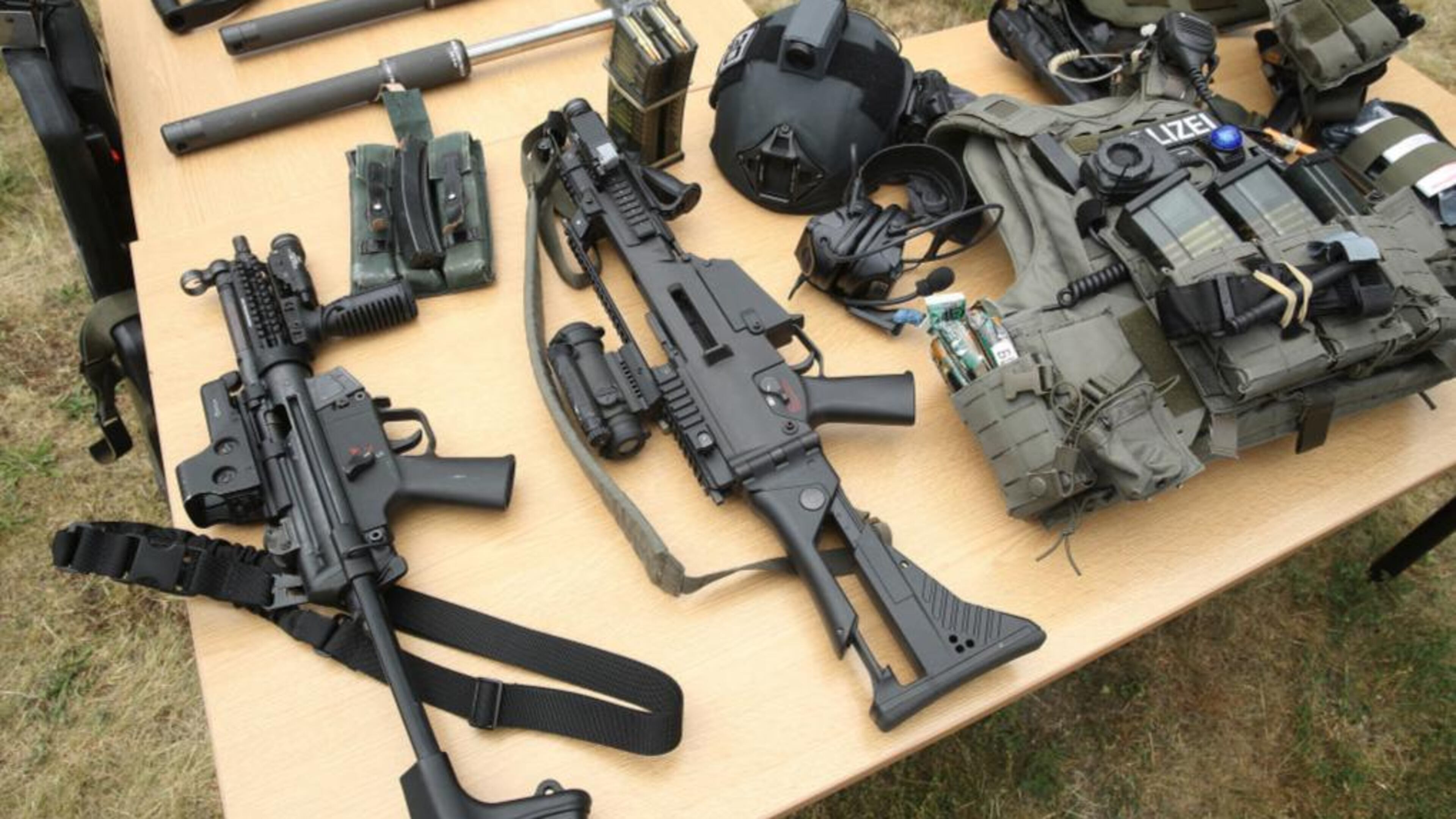 A fire captain in Kansas City was charged with selling weapons illegally, police said.