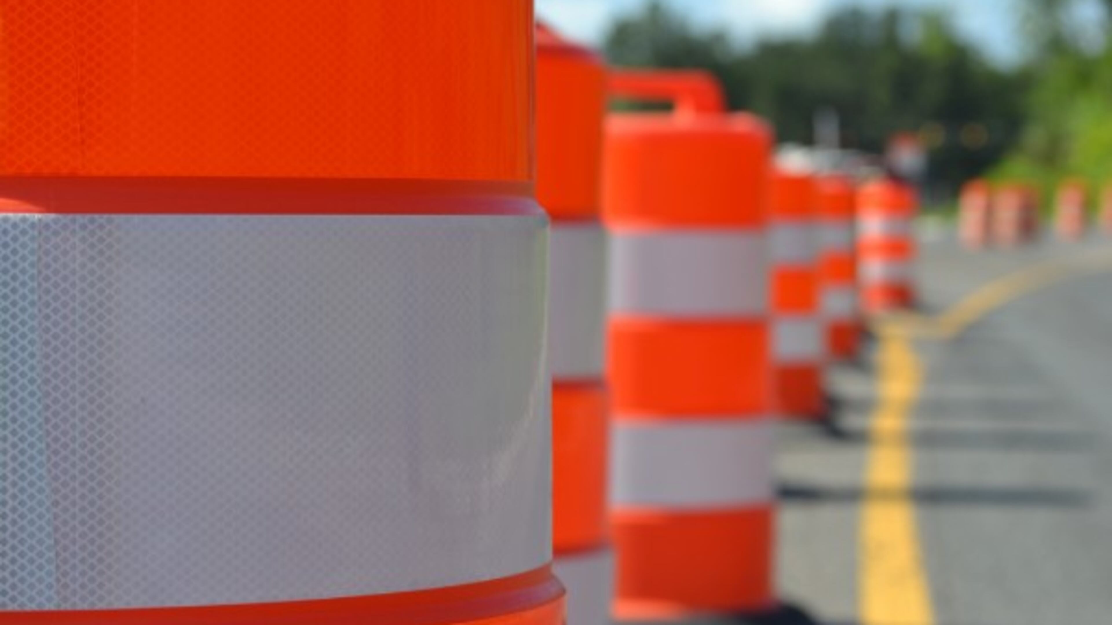 Overnight lane closures are planned for May 2-5 on Interstate 75 in Cobb County.
