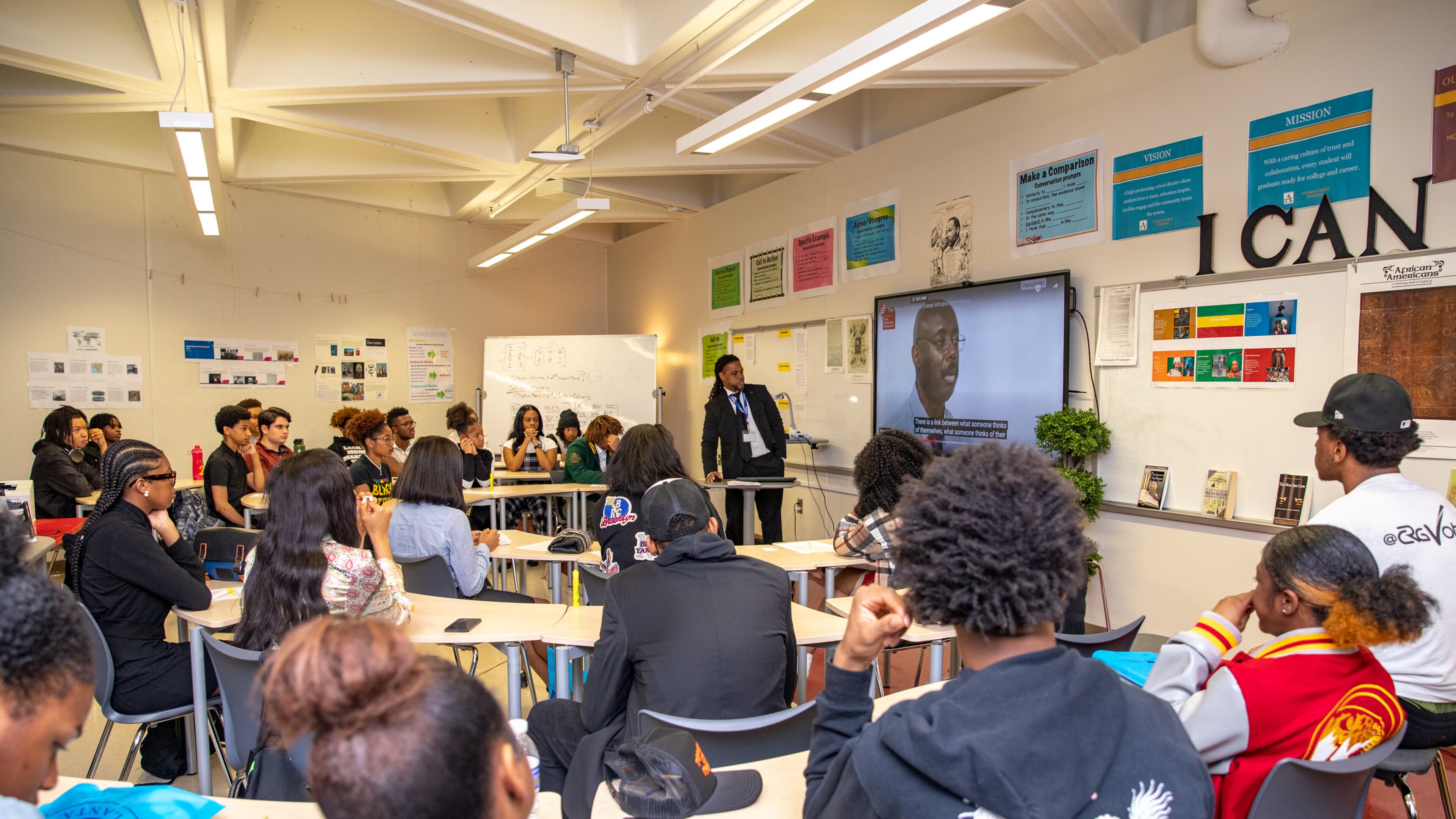 Rashad Brown teaches Advanced Placement African American Studies at Maynard Jackson High School in February 2023. State Schools Superintendent Richard Woods did not approve the course after its pilot, meaning schools will not receive funding for the course if they offer it. (Jenni Girtman for The Atlanta Journal-Constitution)