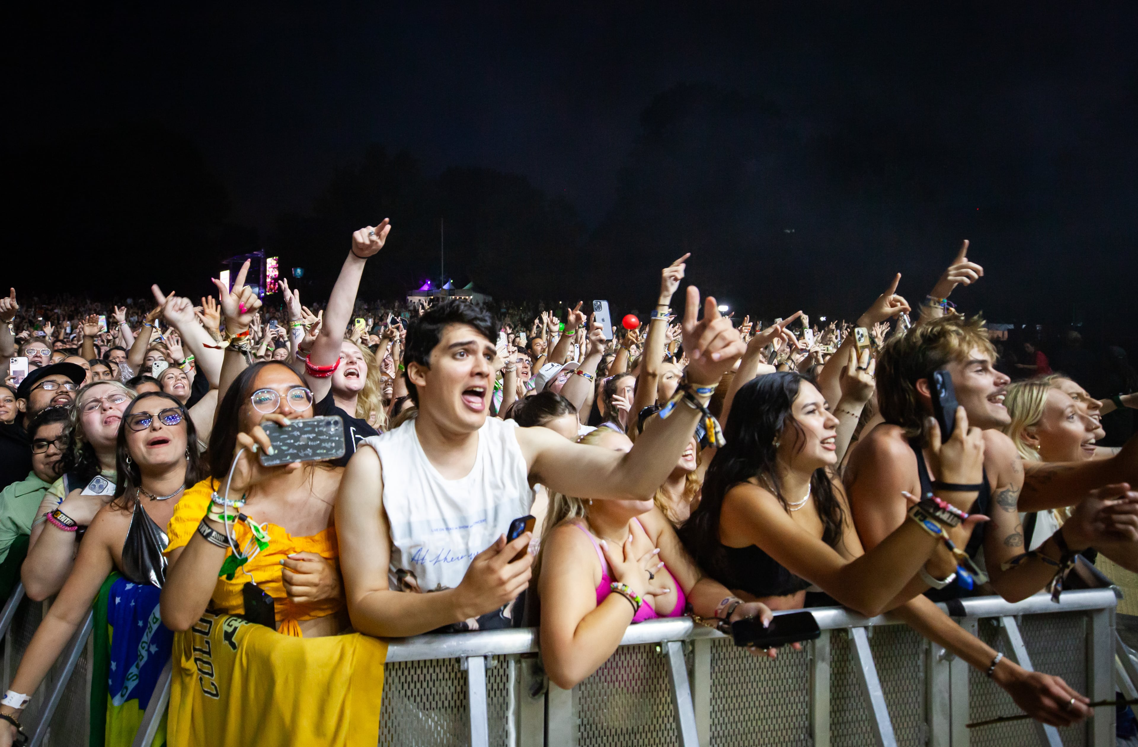 Atlanta, Ga: The 1975, led by frontman Matty Healy, launched into funky rock to a most enthusiastic crowd. Photo taken Saturday, September 16, 2023 at Piedmont Park. (RYAN FLEISHER FOR THE ATLANTA JOURNAL-CONSTITUTION)